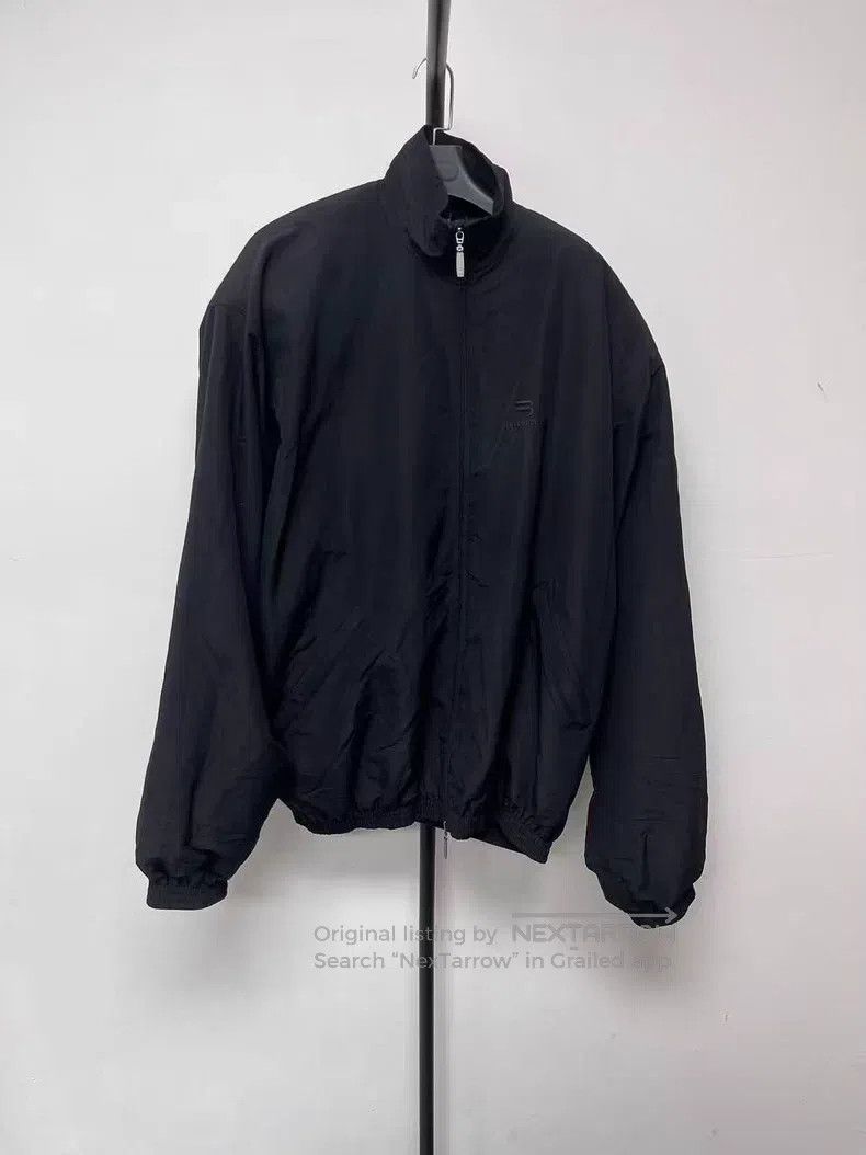 Balenciaga Balenciaga Embroidered Logo Short Sleeve Zipper Jacket Size L / US 10 / IT 46 - 1 Thumbnail