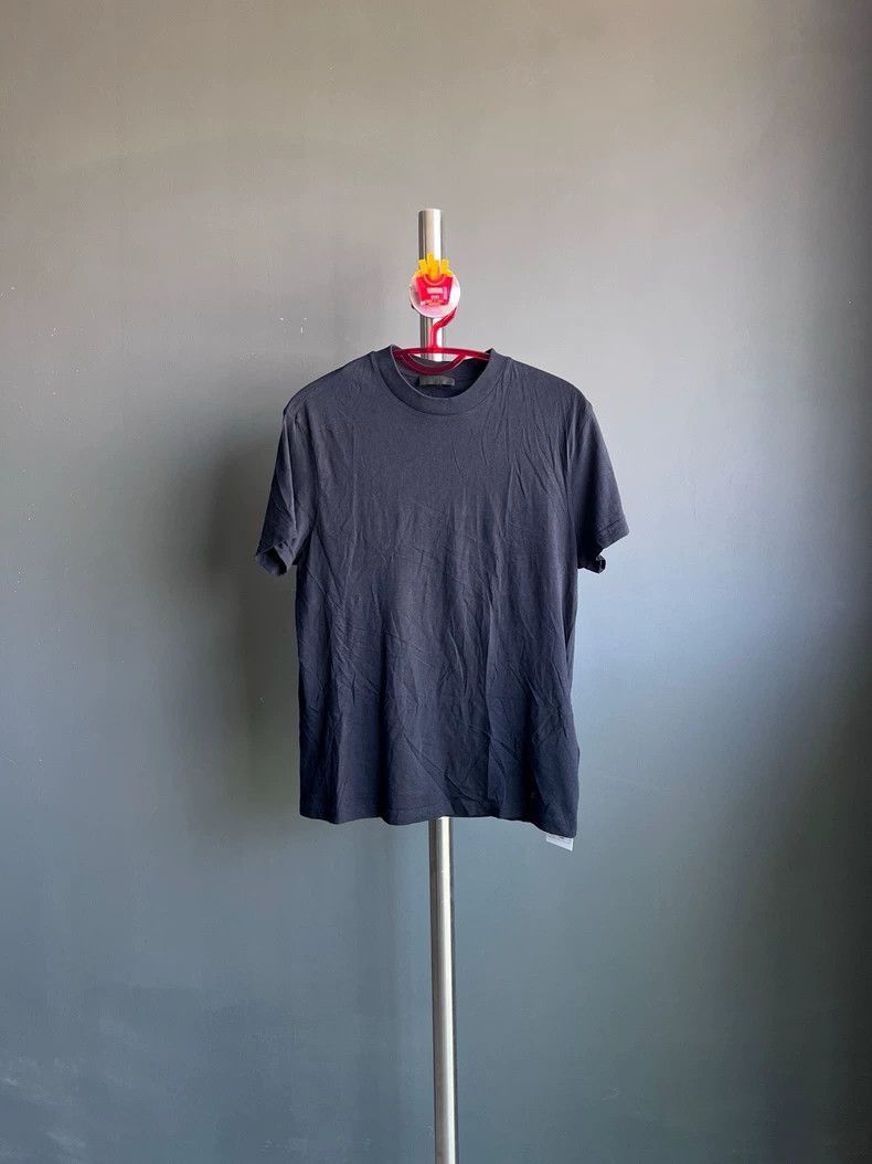 Prada Prada Triangle Logo Solid Short Sleeve - dmc Size US S / EU 44-46 / 1 - 1 Thumbnail