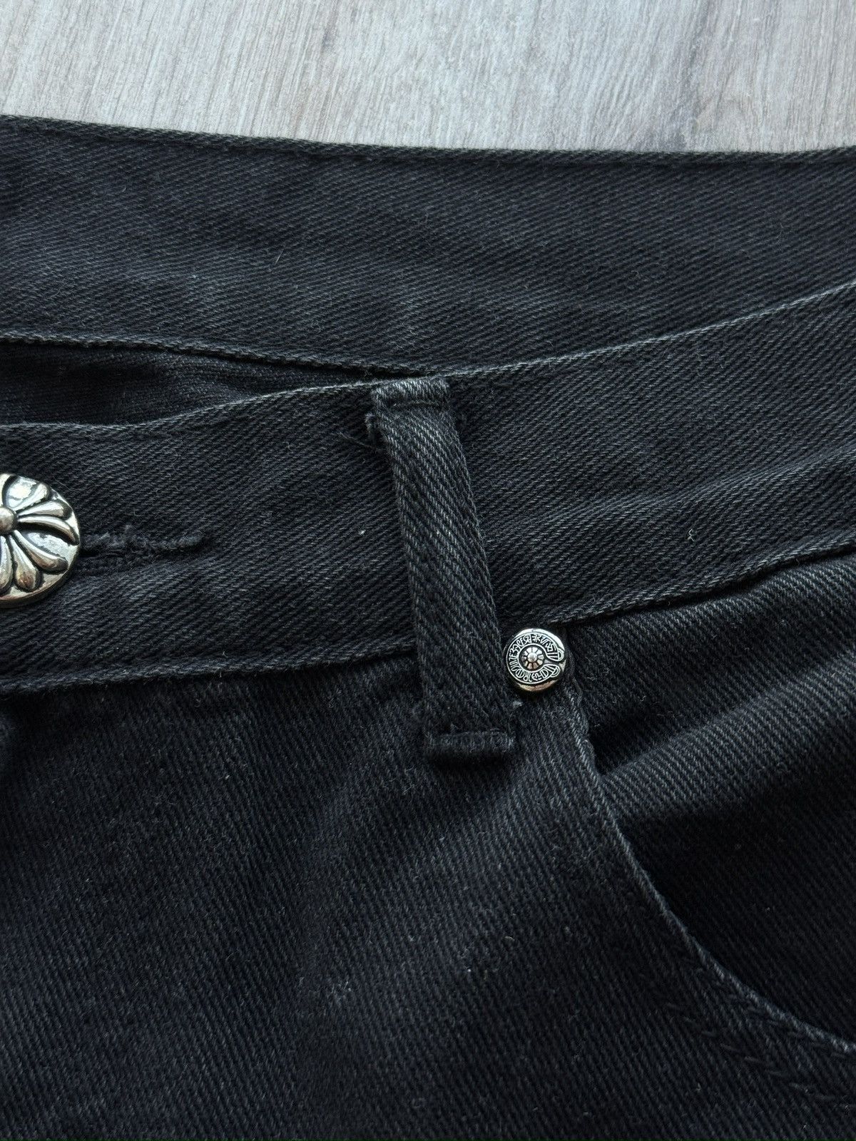 Other Gothic Chrome Patch Jeans Heards Y2K Streetwear Distressed Size US 33 - 14 Thumbnail