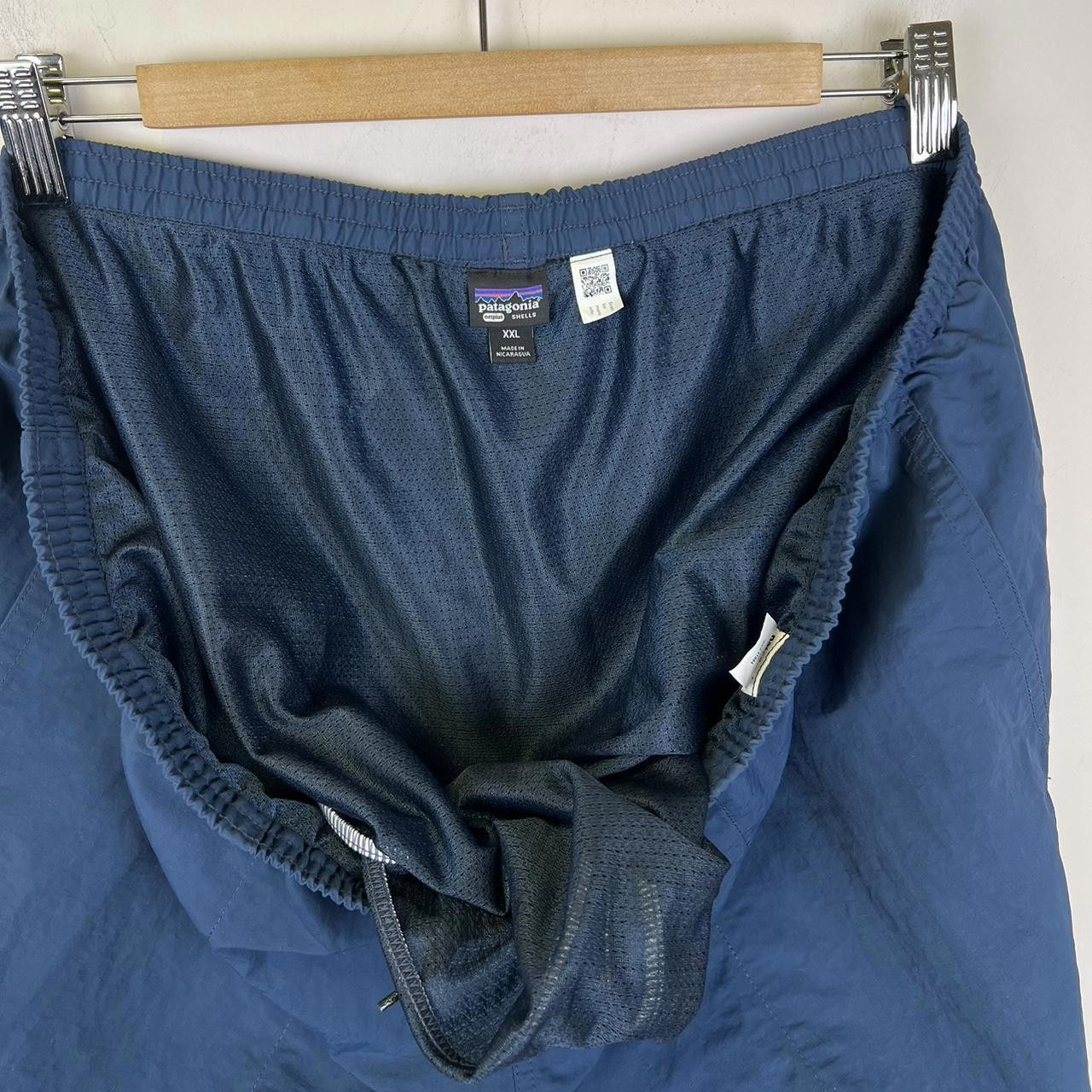 Patagonia Patagonia Men's Hiking Shorts Classic Navy Vintage Outdoor Size US 40 / EU 56 - 4 Thumbnail