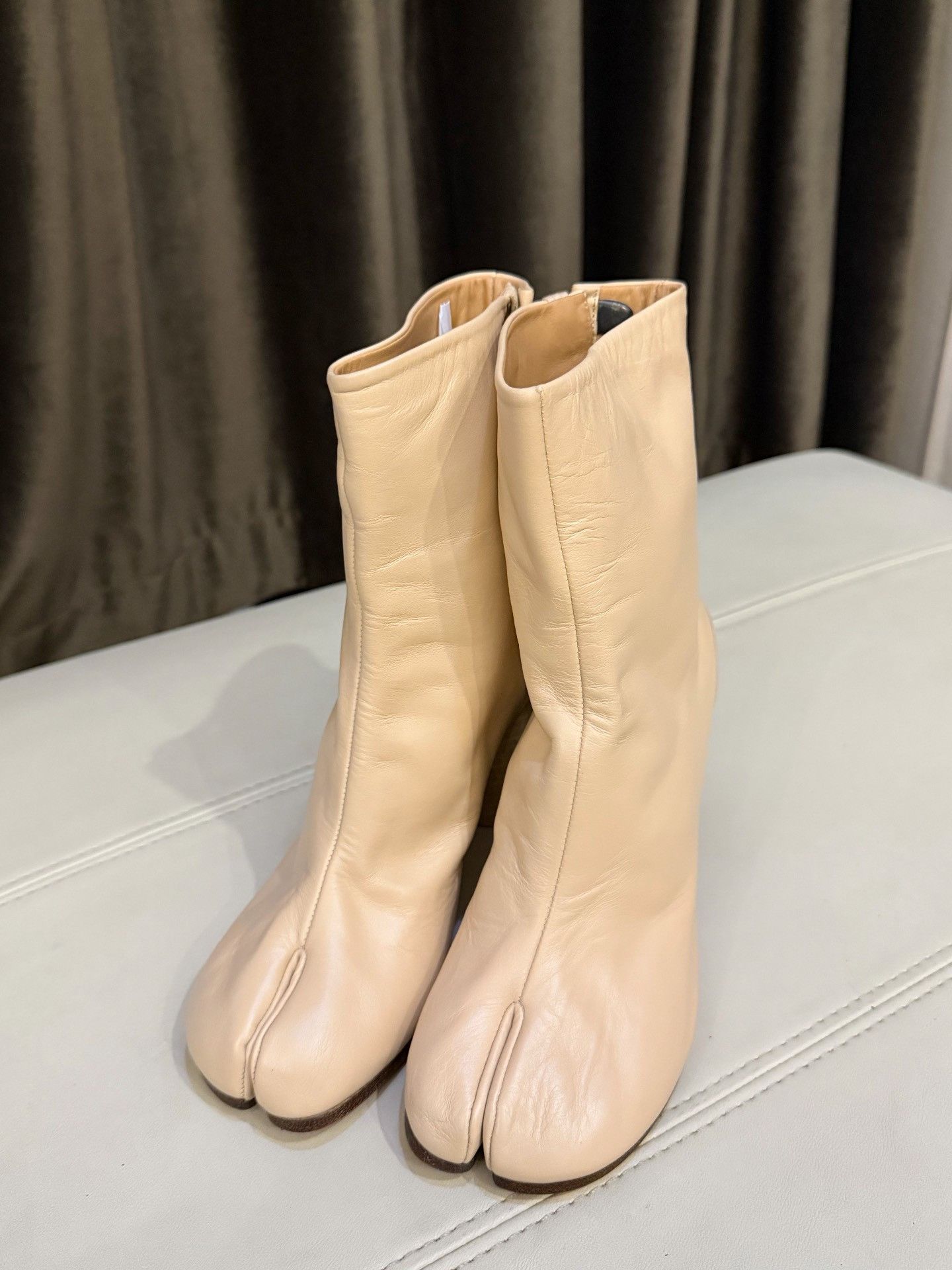 Maison Margiela Maison Margiela Tabi Leather Mid-Calf Boots Size US 5 / IT 35 - 1 Thumbnail