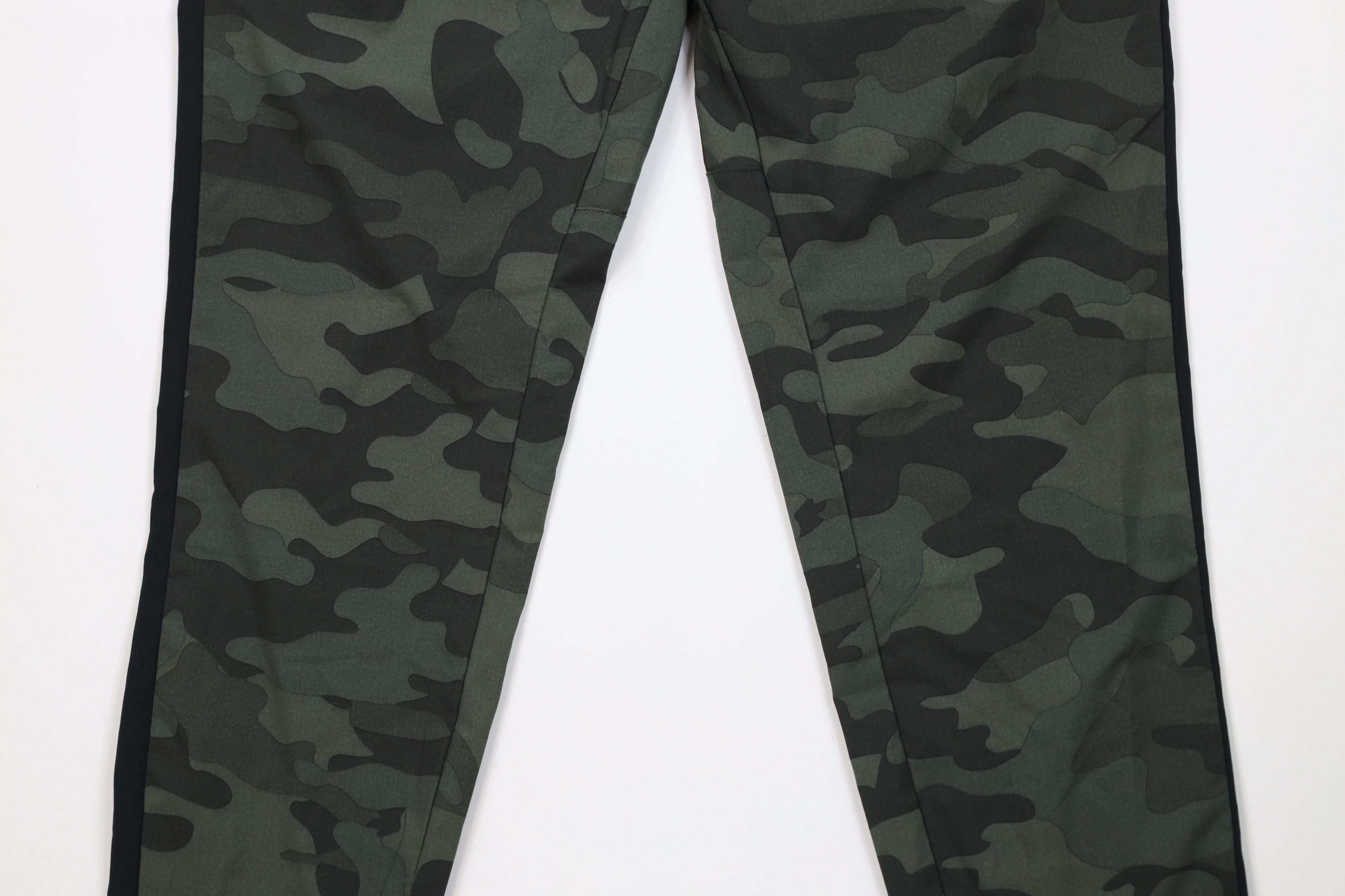 New Balance Vintage Y2K New Balance Stretch Tapered Leg Pants Camouflage Size US 36 / EU 52 - 3 Thumbnail