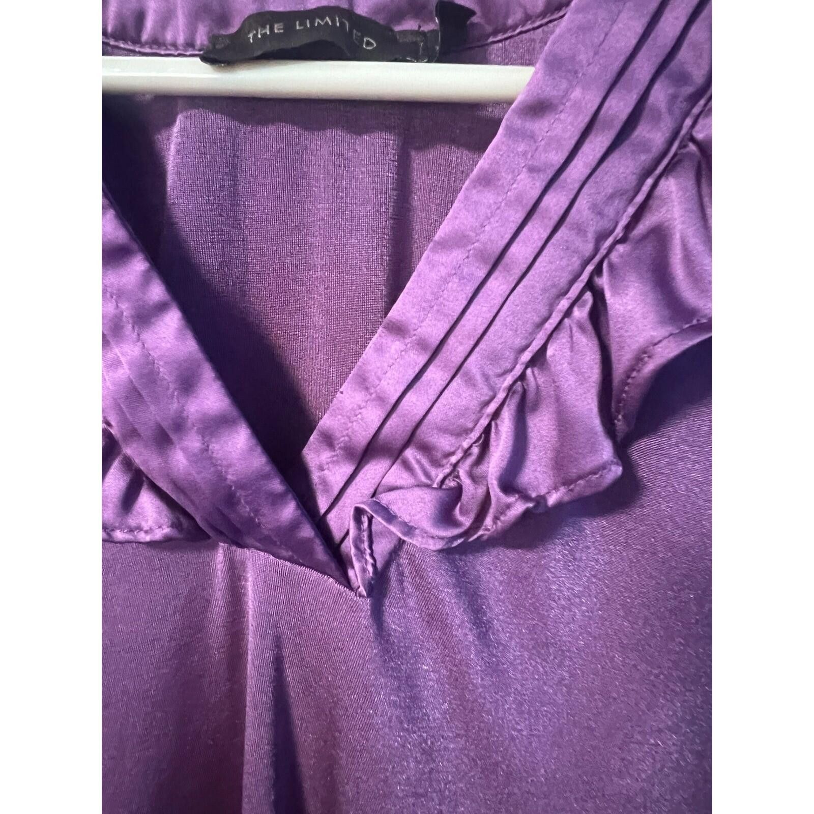 Other The Limited Blouse Women XS Purple Excellent Ruffle Satin Size XS / US 0-2 / IT 36-38 - 3 Thumbnail