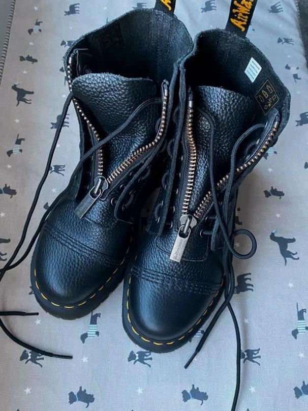 image of Dr Martens Dr. Martens Sinclair Shoes in Black, Women's (Size 10)