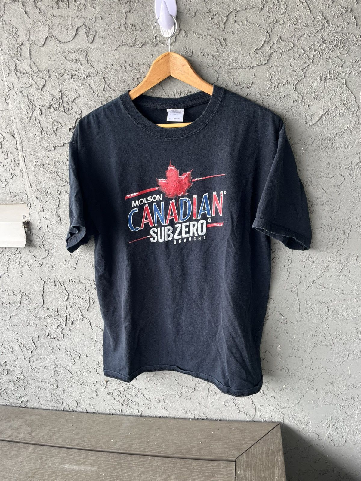 Vintage Vintage Molson Canadian Sub-Zero Navy T-Shirt Size US L / EU 52-54 / 3 - 1 Thumbnail
