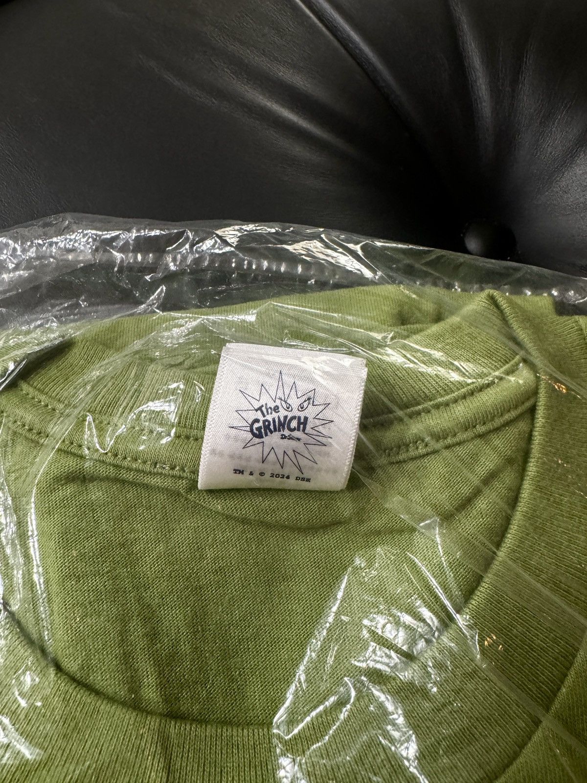 Supreme Supreme The Grinch Moss XL Tshirt Size US XL / EU 56 / 4 - 4 Thumbnail