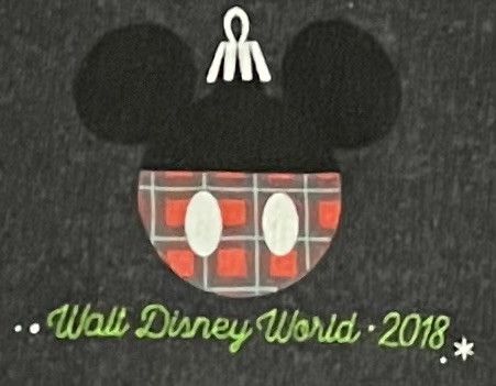 Disney Disney Parks Walt Disney World 2018 Christmas Zip Up Hoodie Size US XL / EU 56 / 4 - 5 Thumbnail