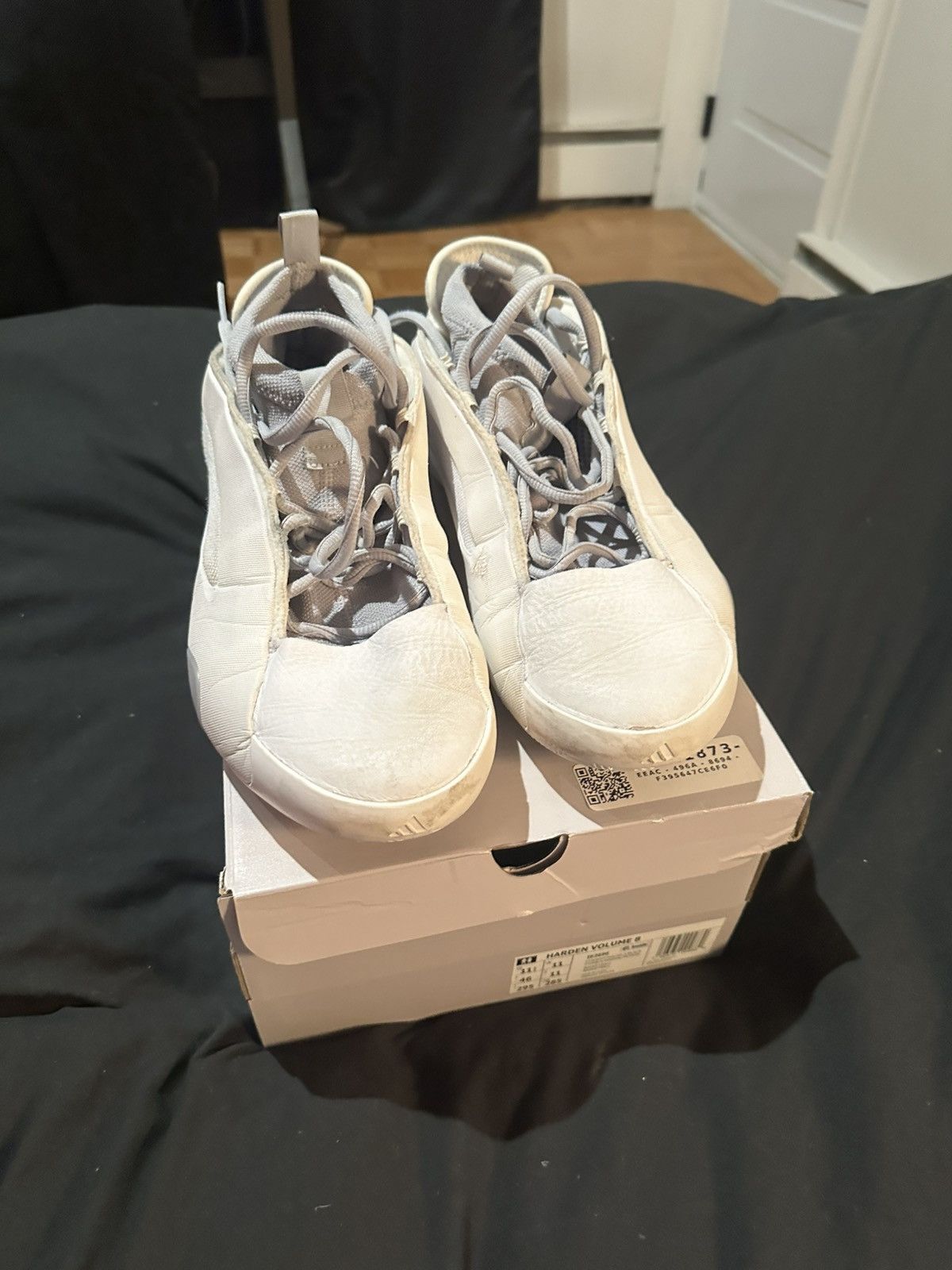 Adidas White party harden volume 8s Size US 11.5 / EU 44-45 - 7 Thumbnail