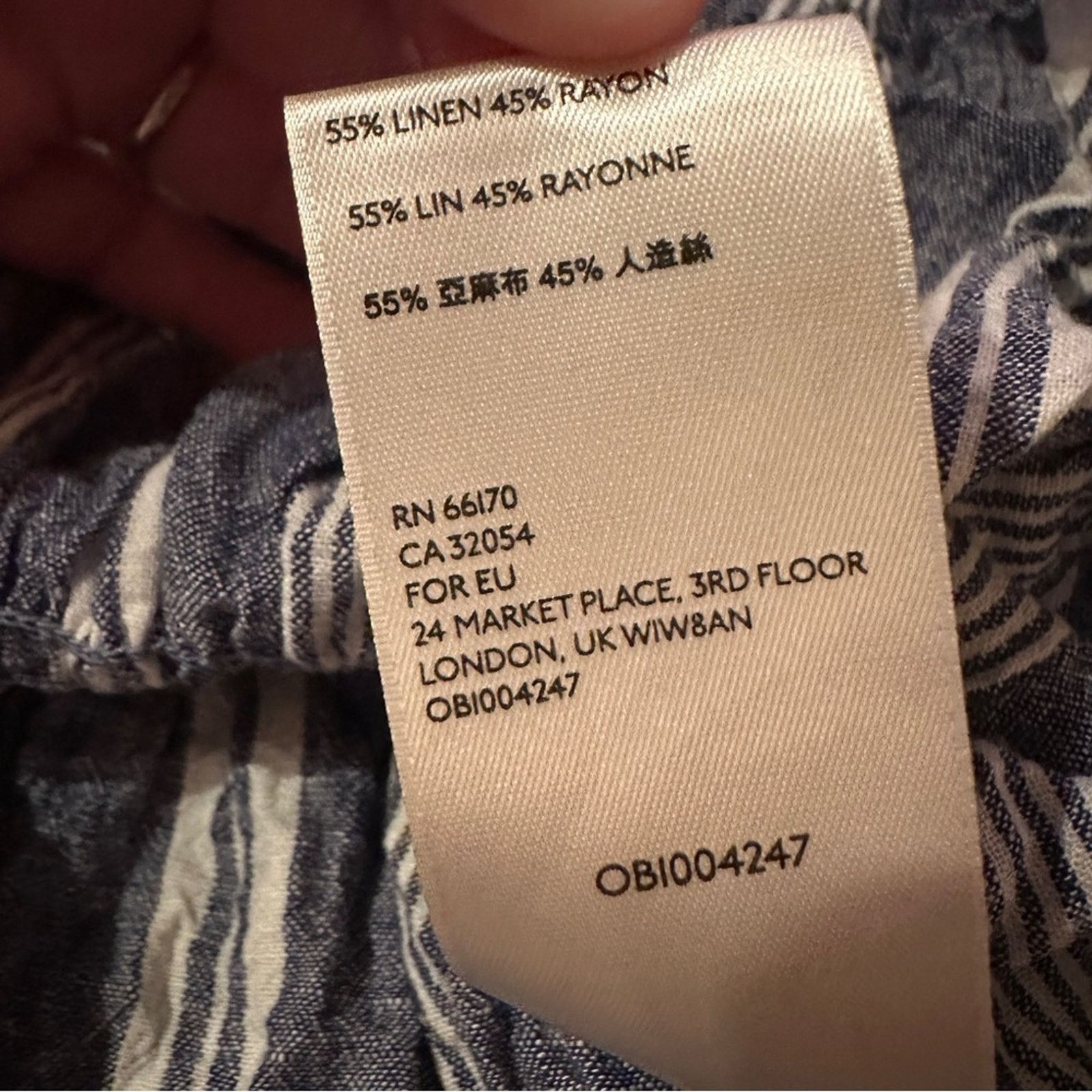 Anthropologie Anthropologie Maeve Schuyler Smocked Blue & White Top Sz M Size M / US 6-8 / IT 42-44 - 5 Thumbnail