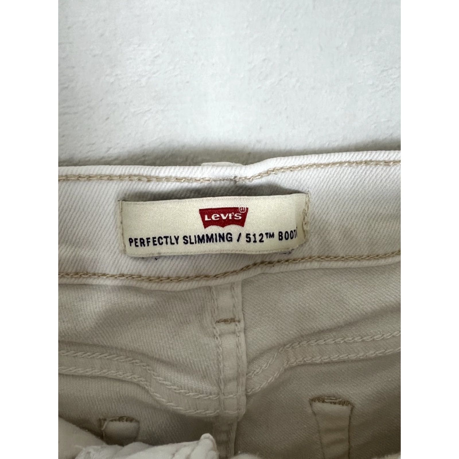 Levi's VINTAGE Levi's Jeans 512 Bootcut White Denim Slimming 14M 90s Retro USA 30x30 Womens Jeans Size 36" / US 14 / IT 50 - 4 Thumbnail