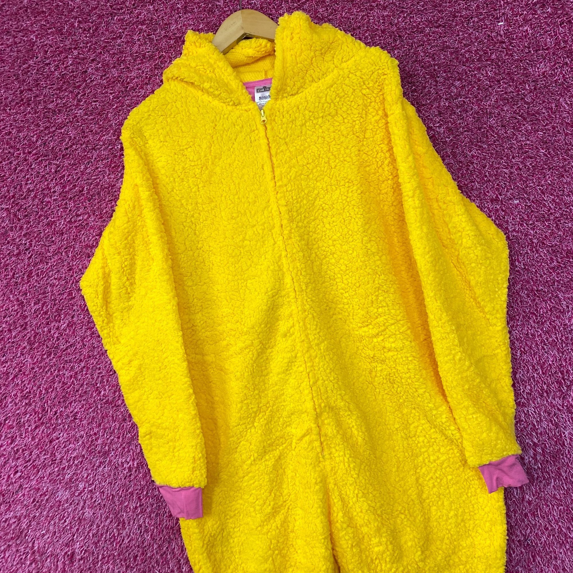 Other Sesame Street Big Bird Hooded Pajama Onesie S/M Size US M / EU 48-50 / 2 - 2 Thumbnail
