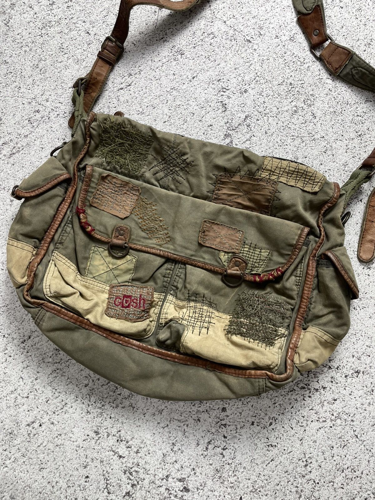 Kapital 2000s Gosh Military Patchwork Sashiko Sling Bag Kapital Styl Size ONE SIZE - 3 Thumbnail