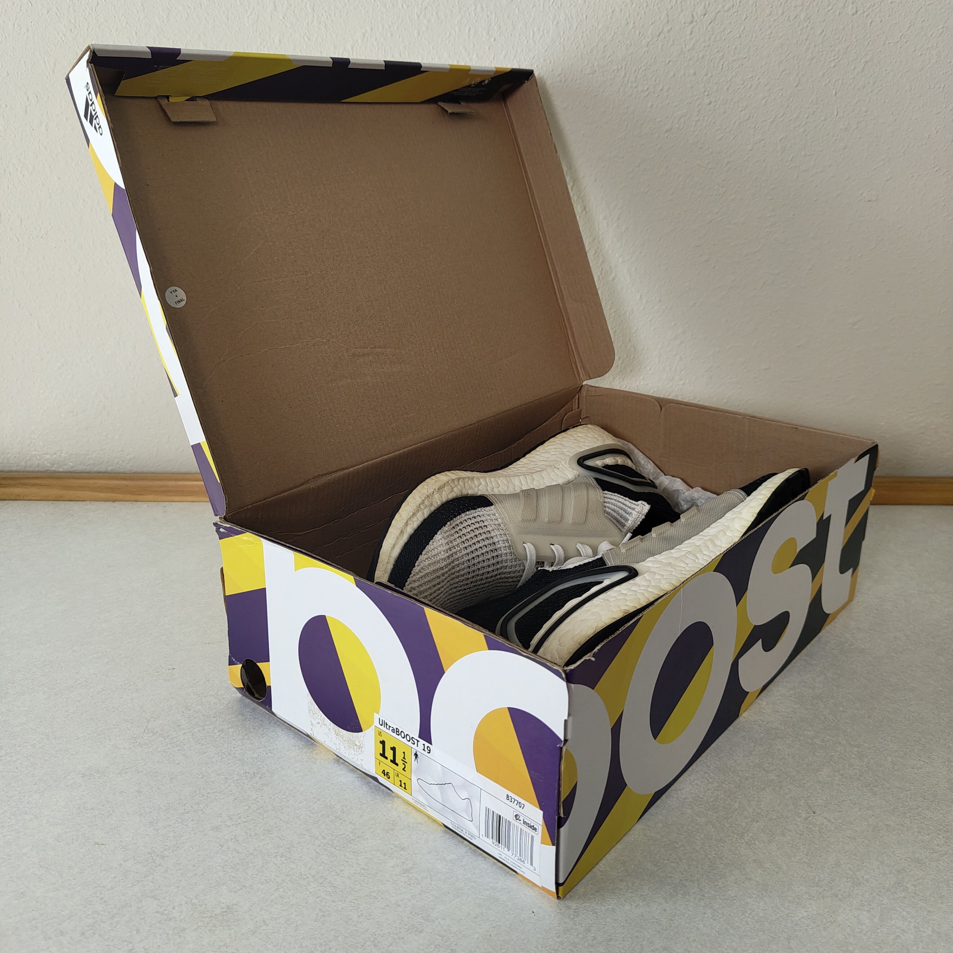 Adidas Ultra Boost 19 White Black Panda Oreo B37707