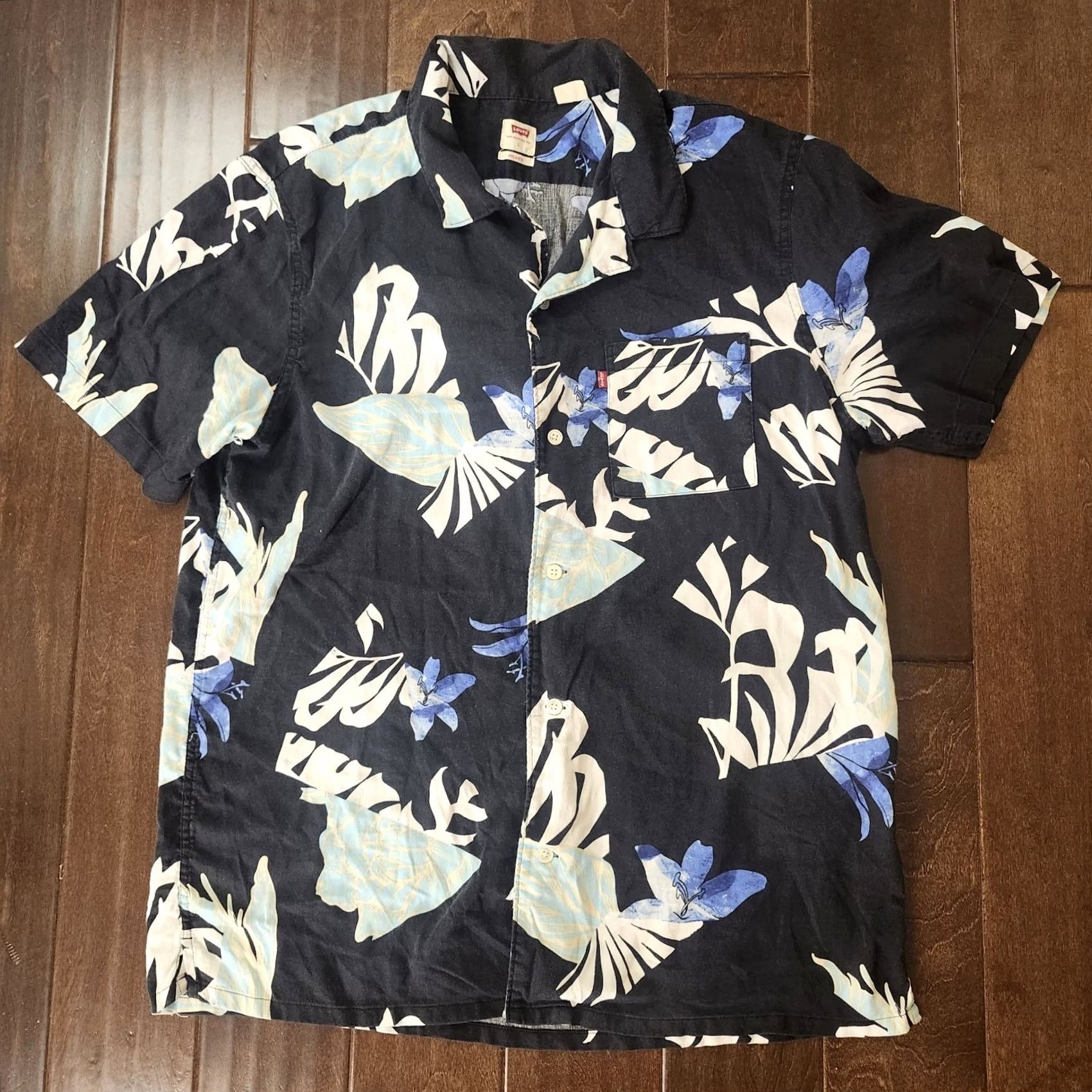 Levi's Levi's Button-Up Shirt Mens Large Black Floral Short Sleeve Tropical Relaxed Fit Size US L / EU 52-54 / 3 - 2 Thumbnail