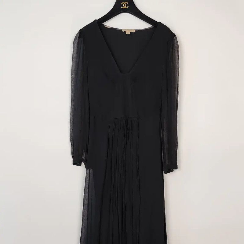 Burberry Burberry Black Silk Dress for Women Size M / US 6-8 / IT 42-44 - 1 Thumbnail