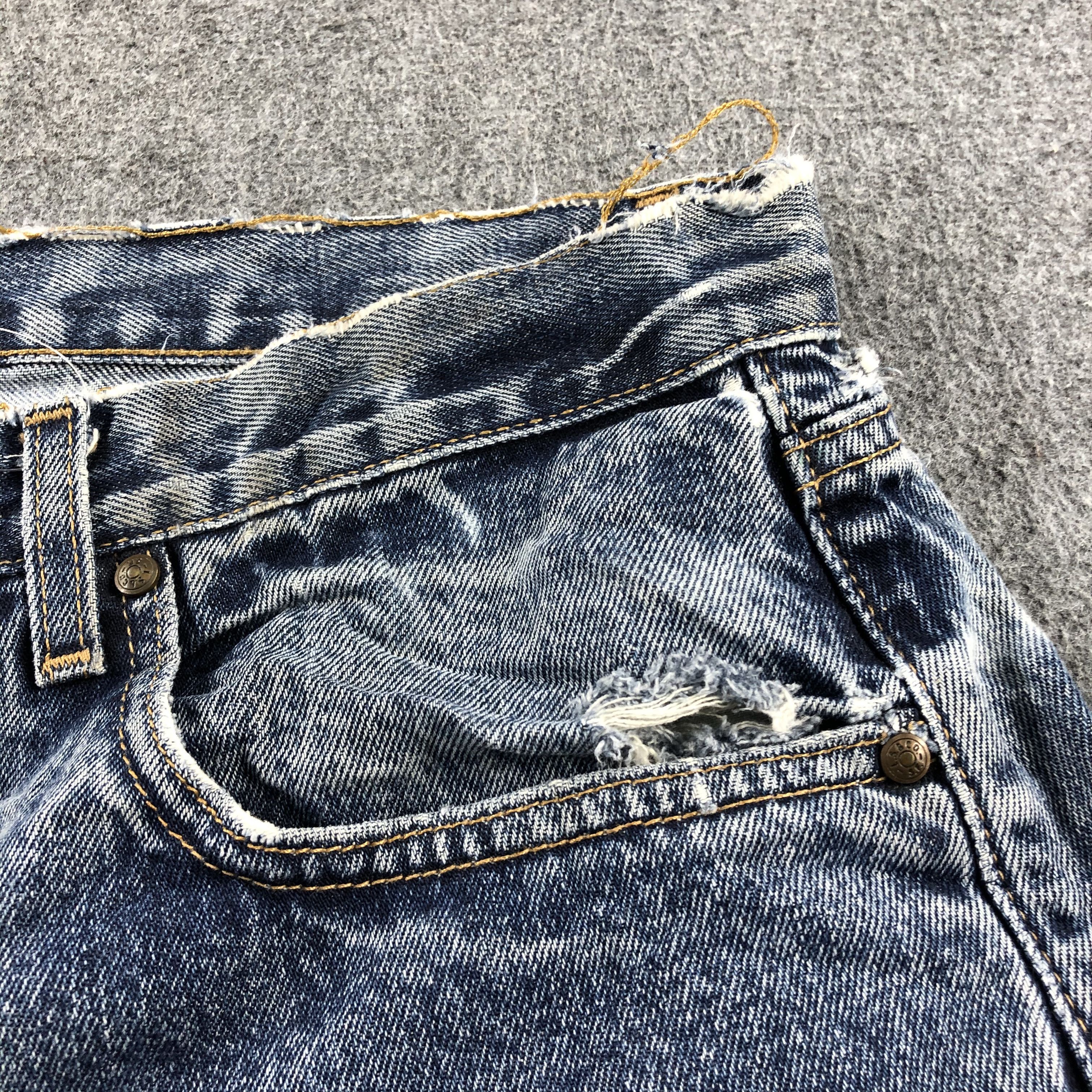 Levi's 90s Vintage Blue Wash Levis RedTab Jeans-J2348 Size US 35 - 12 Thumbnail