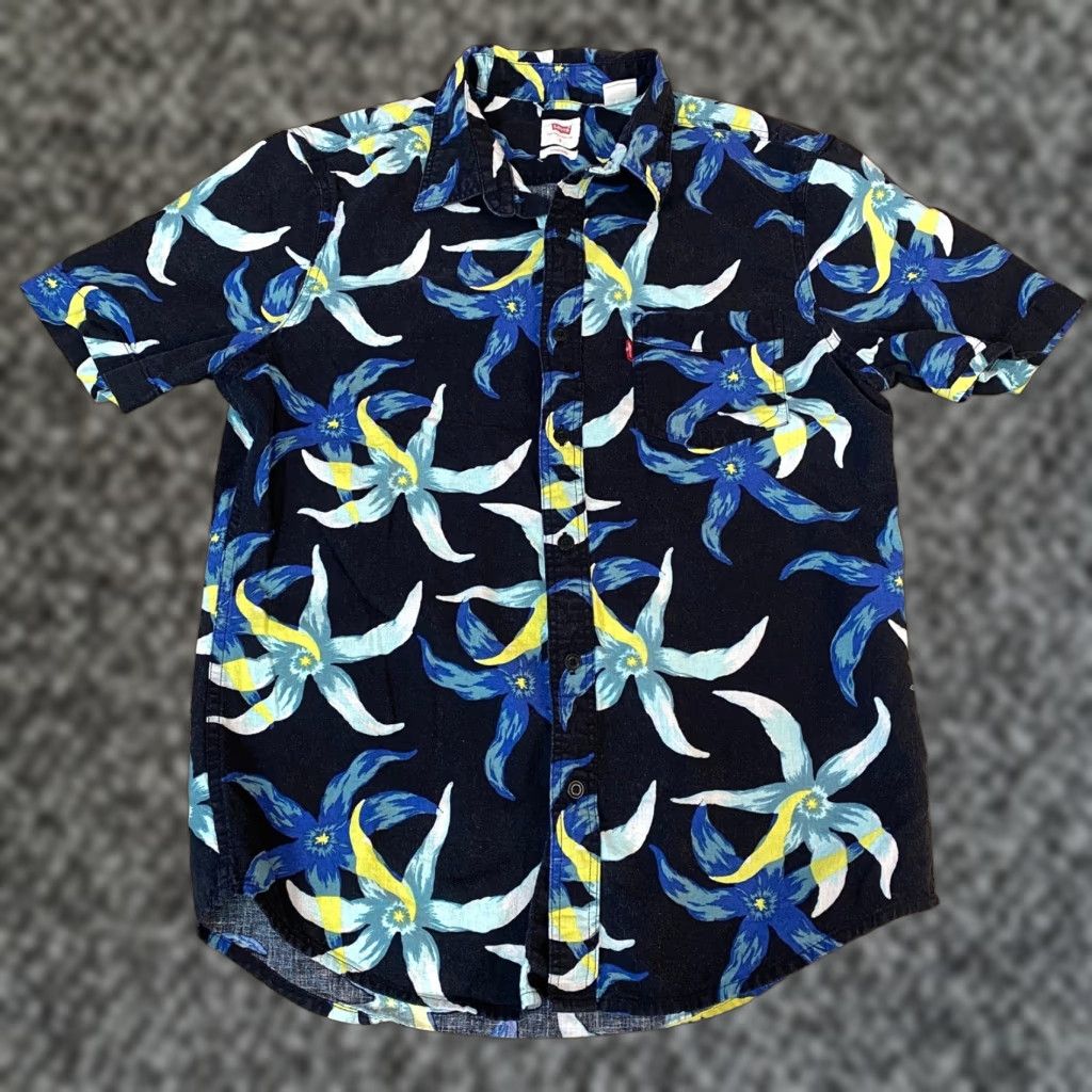 Levi's Levi's Shirt Mens Small Standard Fit Short Sleeve Button-Up Black Floral Print Hawaiian Casual Mens Size US S / EU 44-46 / 1 - 1 Thumbnail