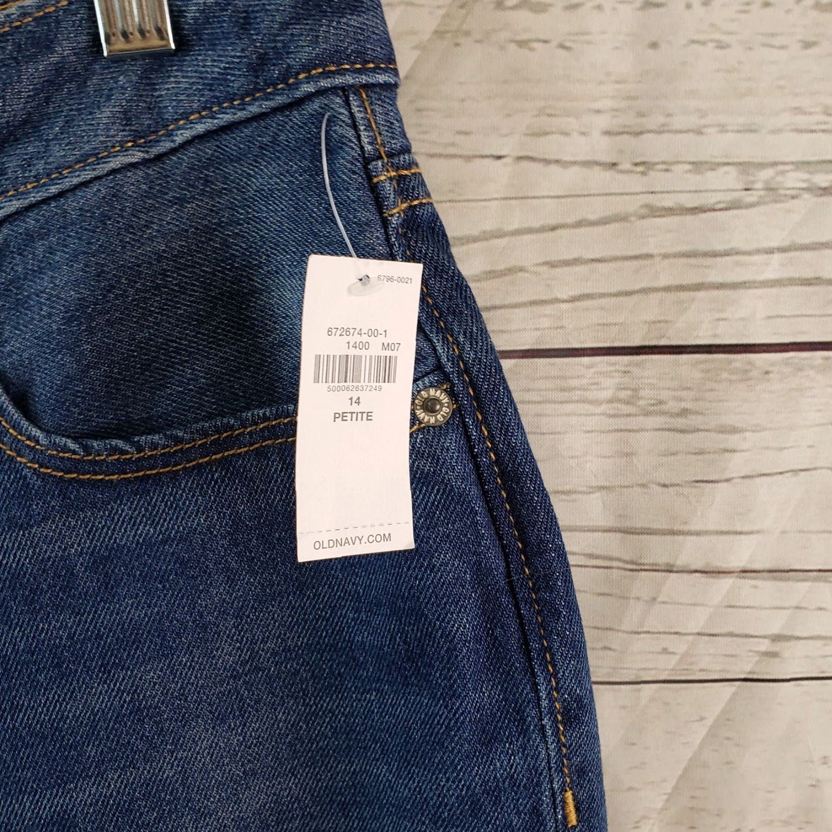 Old Navy VINTAGE Old Navy Womens High Waisted Slouchy Straight Crop Jeans Sz 14P Blue Size 36" / US 14 / IT 50 - 3 Thumbnail