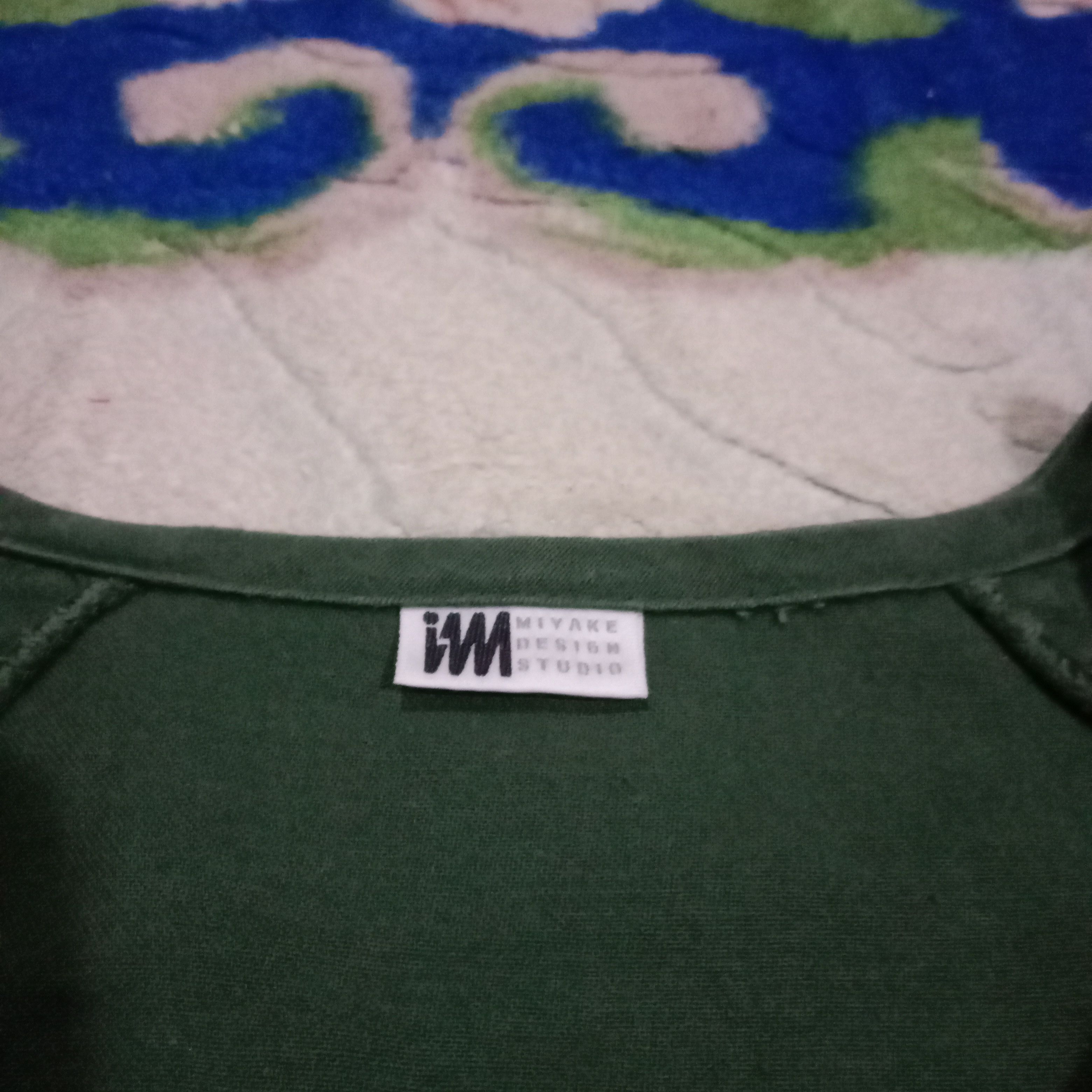 Designer × Issey Miyake × Japanese Brand Vintage issey miyake studio button jacket army green Size US M / EU 48-50 / 2 - 5 Thumbnail