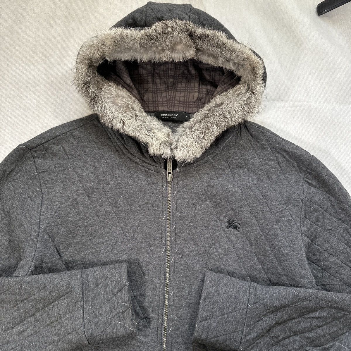 Burberry Burberry Black Label Fur Hood Quilted Zip Hoodie (M) Size US M / EU 48-50 / 2 - 4 Thumbnail