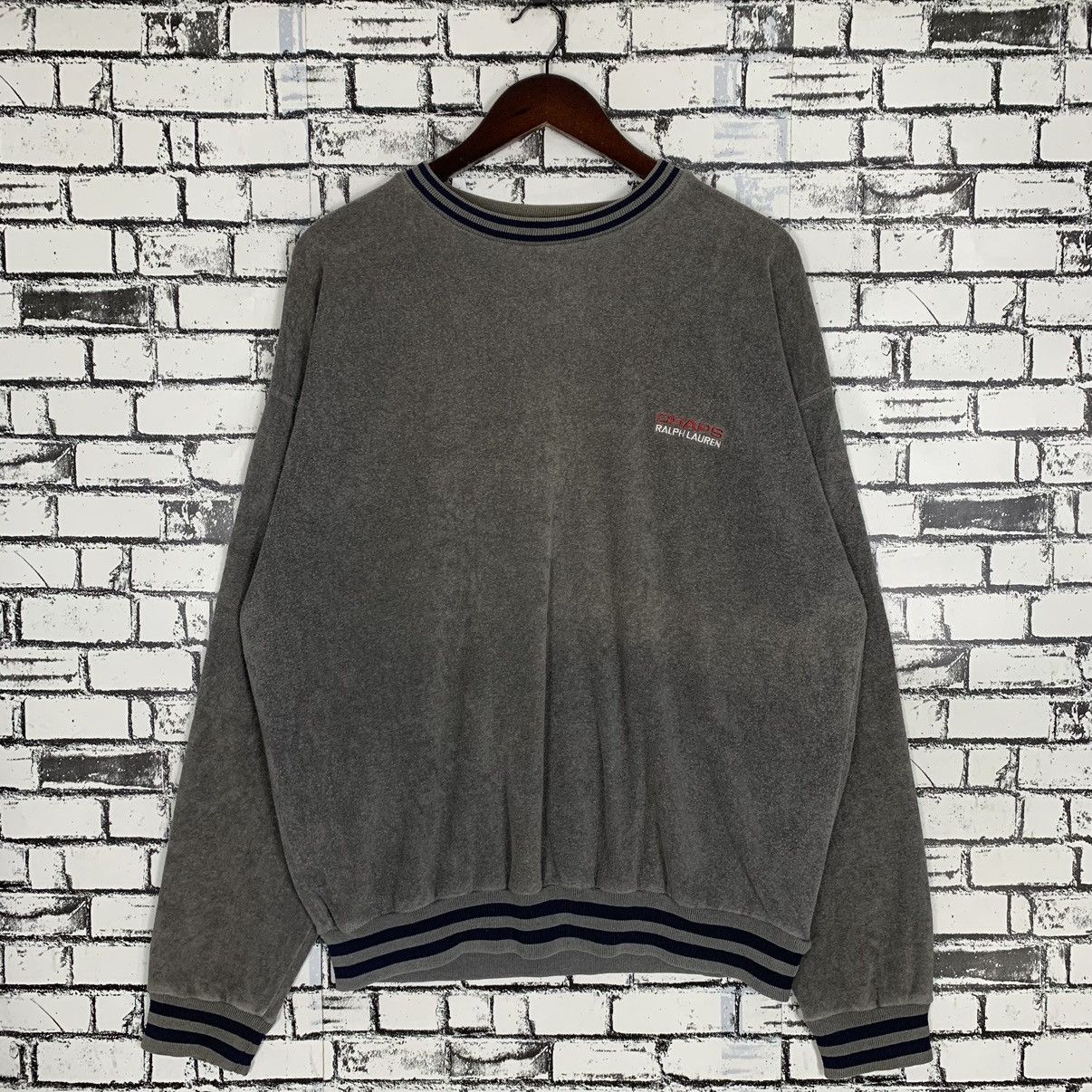 Chaps Ralph Lauren Luxury Brand Chaps Ralph Lauren Embroidered Logo Sweatshirt Size US L / EU 52-54 / 3 - 1 Thumbnail