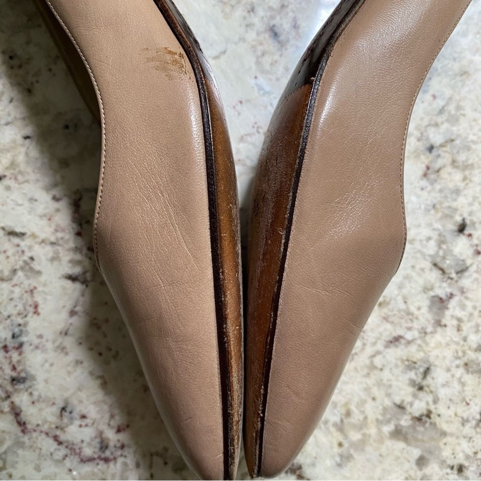 Other Helene Arpels Tan Leather Classic Pumps Italy 9.5 AA Size US 9.5 / IT 39.5 - 11 Thumbnail