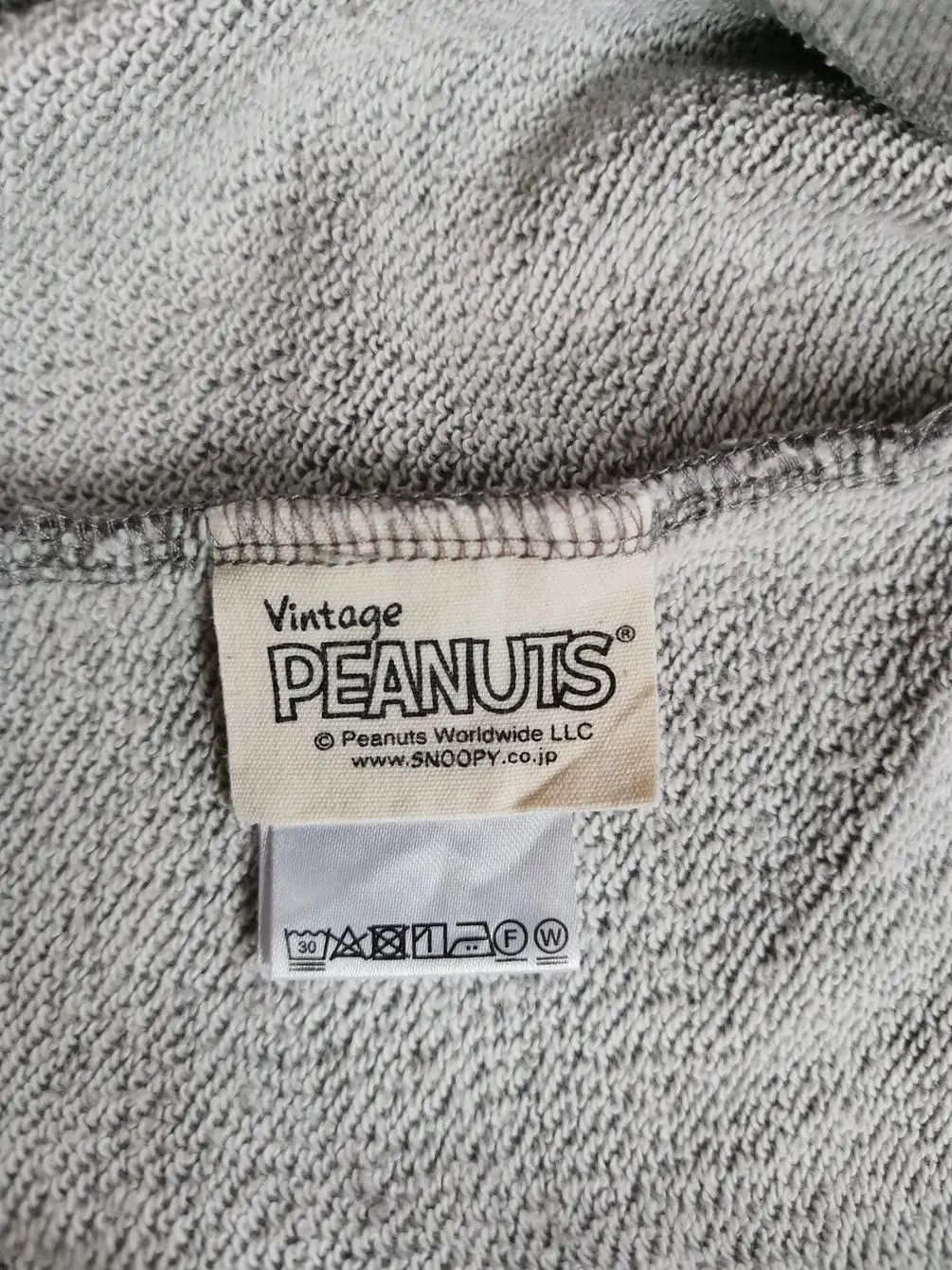 Peanuts Vintage!!! Peanuts Beagle Scout Small Logo Sweatshirt Size US L / EU 52-54 / 3 - 3 Thumbnail