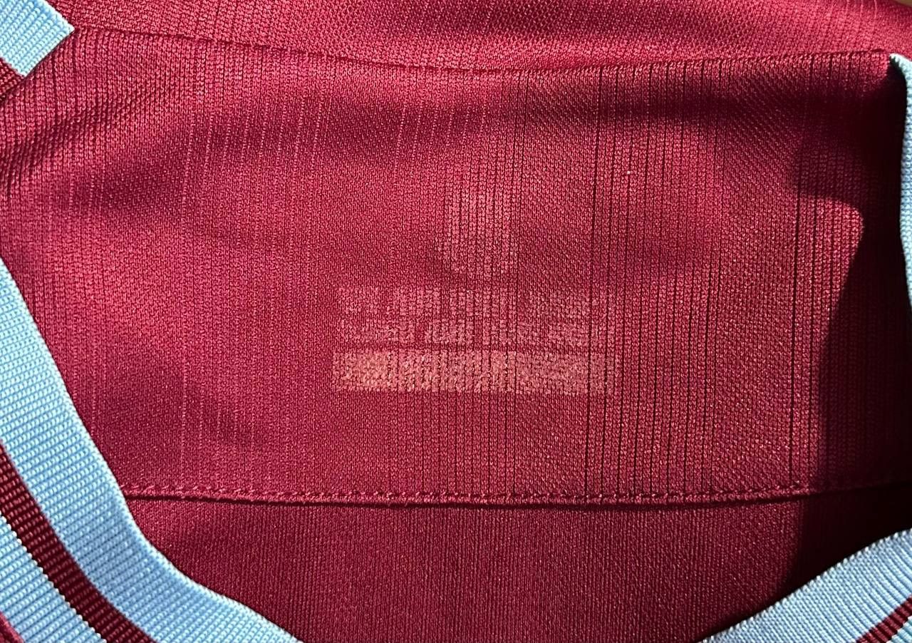 Macron WestHam United 2011 - 2012 NOLAN Home football jersey Macron Size US M / EU 48-50 / 2 - 10 Thumbnail