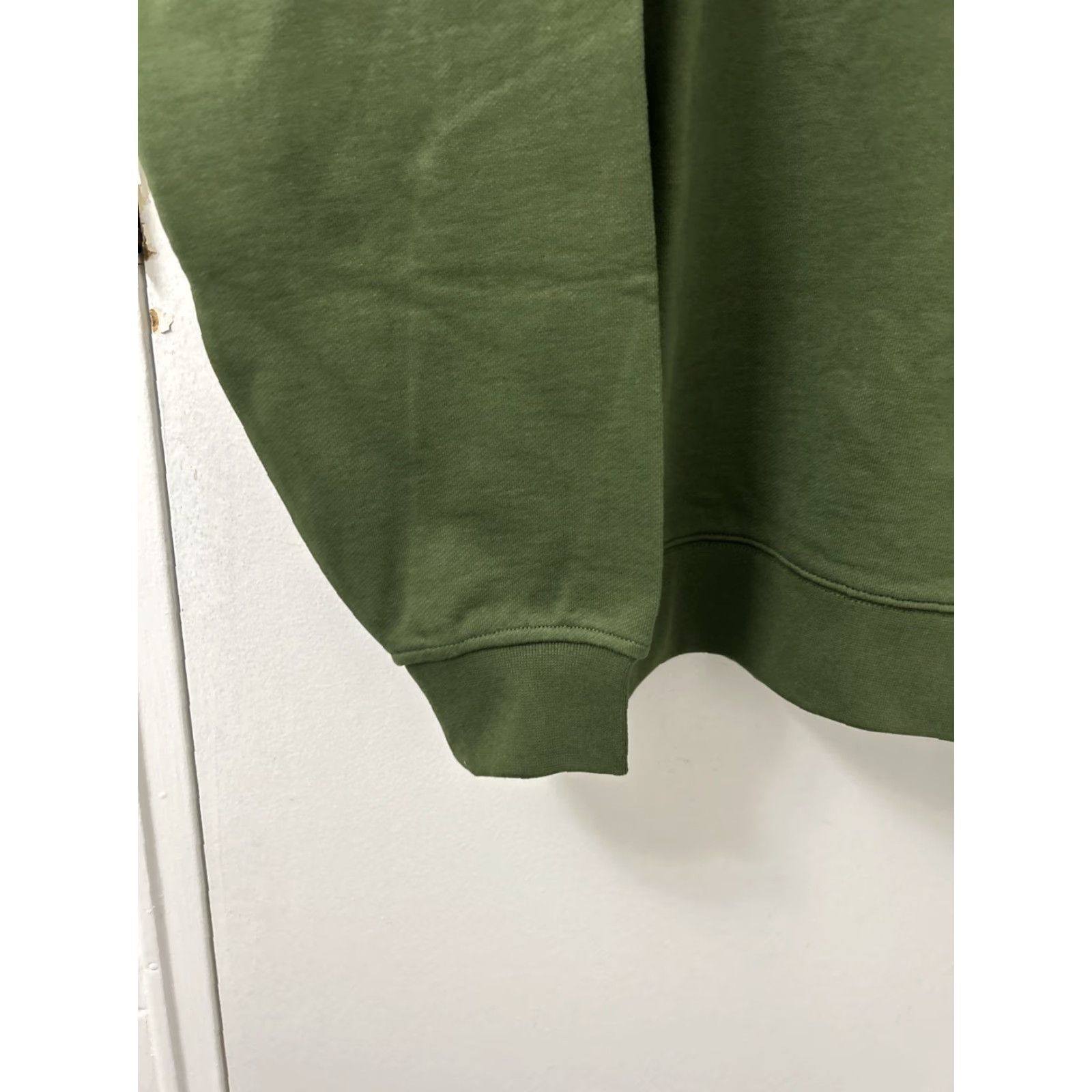 Levi's VINTAGE Levi's Crewneck Sweatshirt Mens Small Green Embroidered Logo Pullover L/S Size US S / EU 44-46 / 1 - 7 Thumbnail