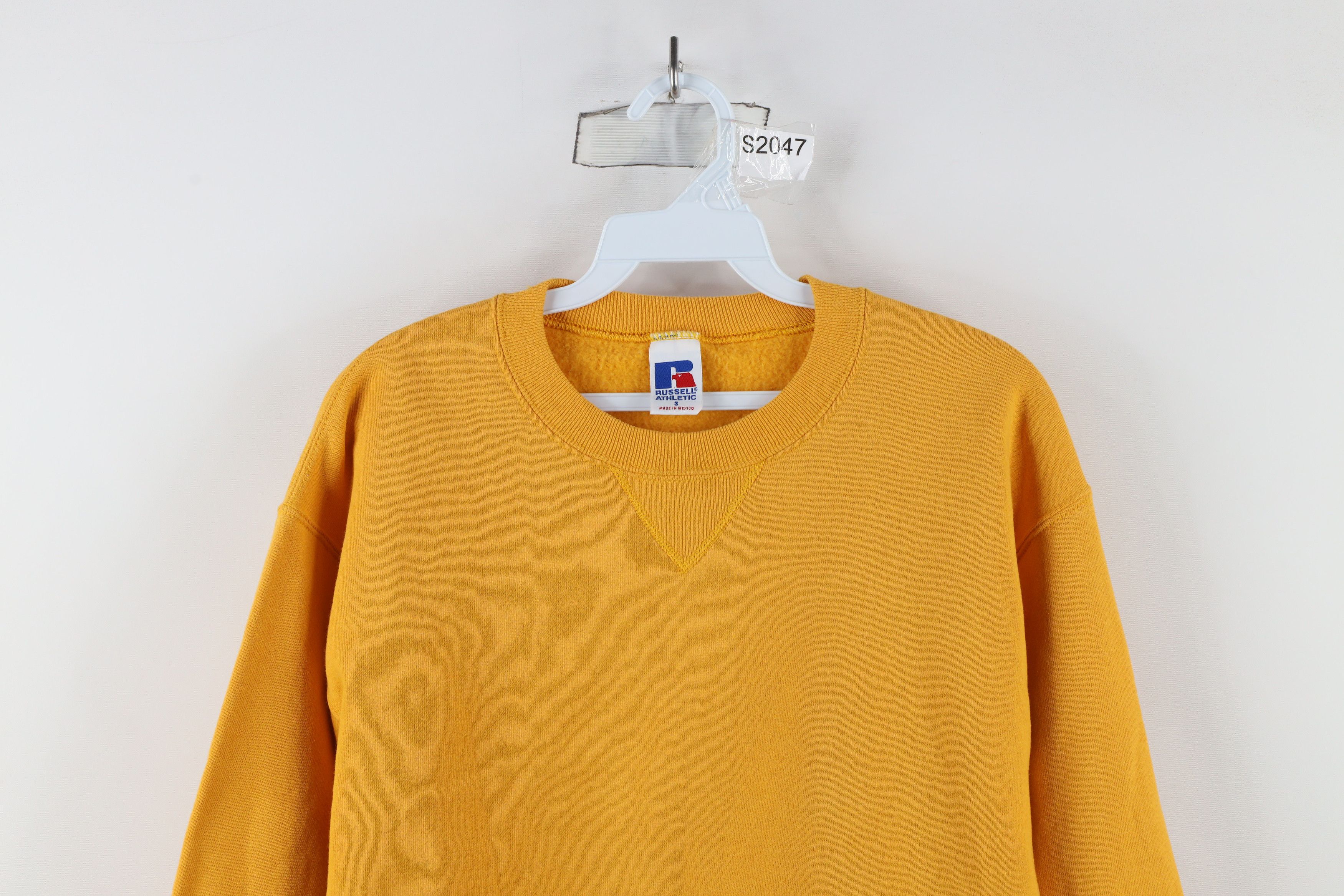 Russell Athletic × Vintage Vintage 90s Russell Athletic Crewneck Sweatshirt Yellow Size US S / EU 44-46 / 1 - 2 Thumbnail