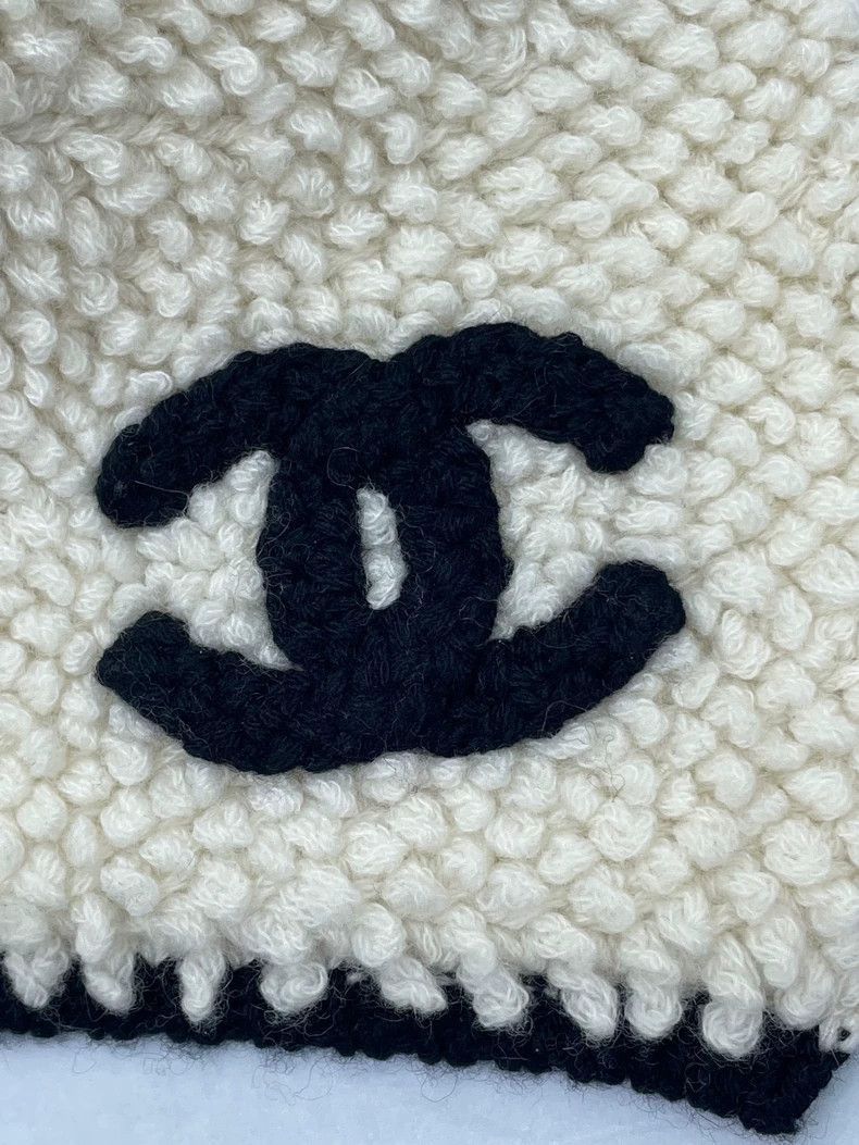 Chanel Chanel Black White Scarf Knit Wool Style -2505 Size ONE SIZE - 7 Thumbnail