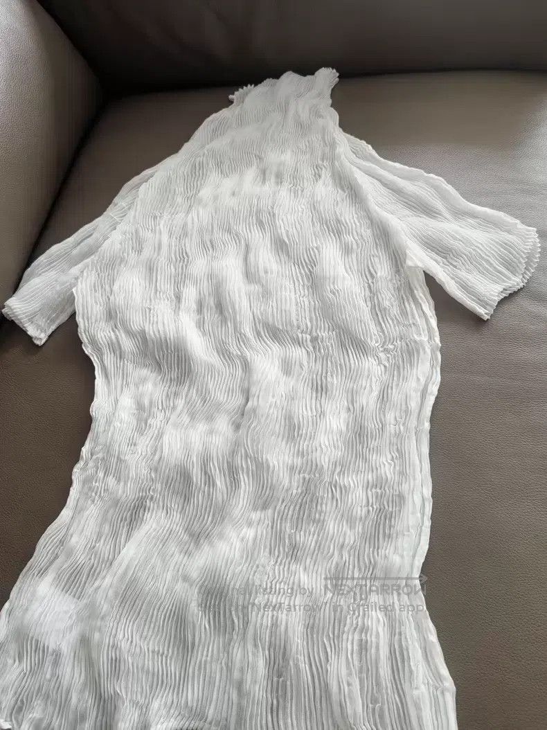 Other Issey Miyake White Woven Mock Neck Short Sleeve Top Size S / US 4 / IT 40 - 2 Thumbnail