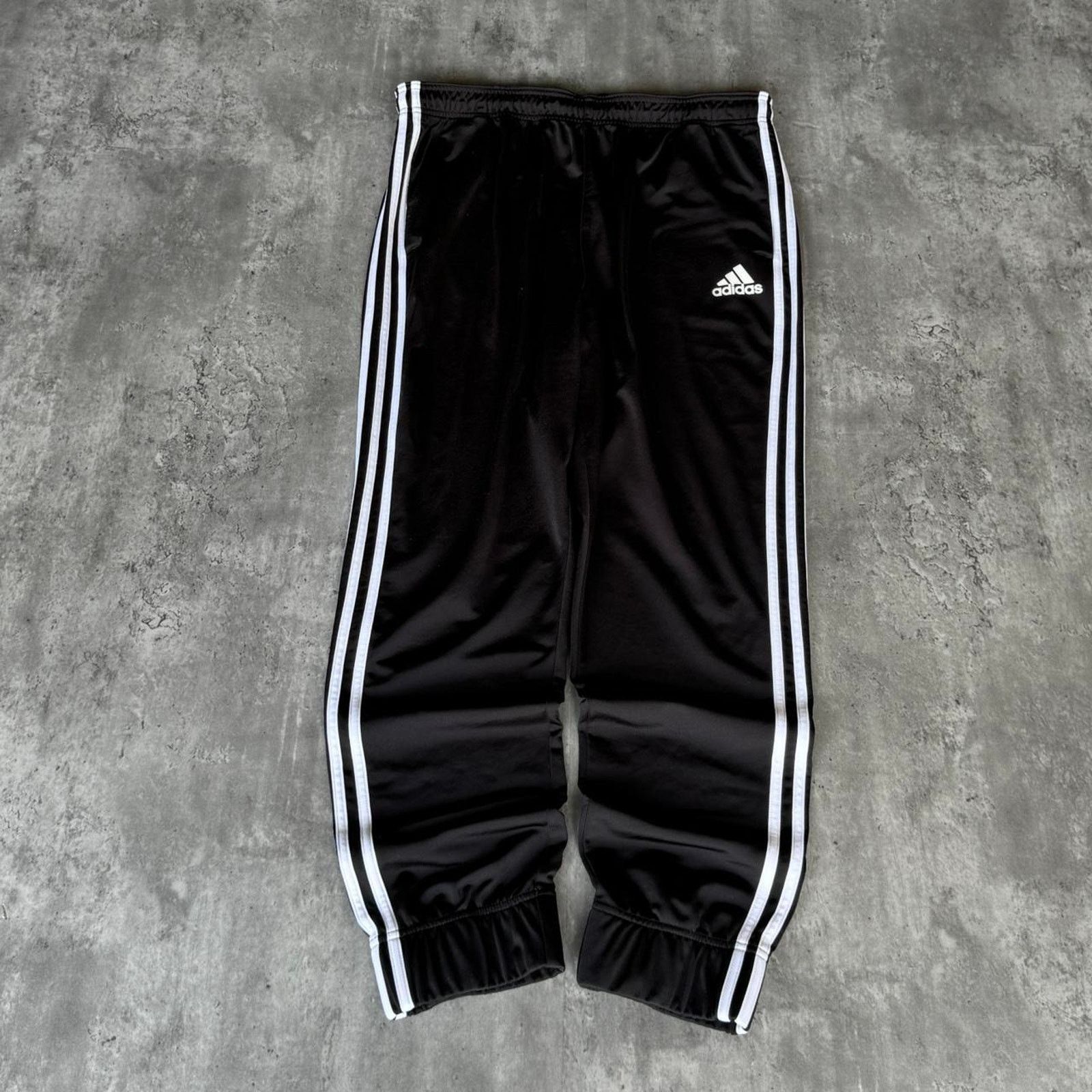 Adidas × Vintage Vintage Y2K Adidas Embroidered Black & White Sweatpants Size US 38 / EU 54 - 1 Thumbnail