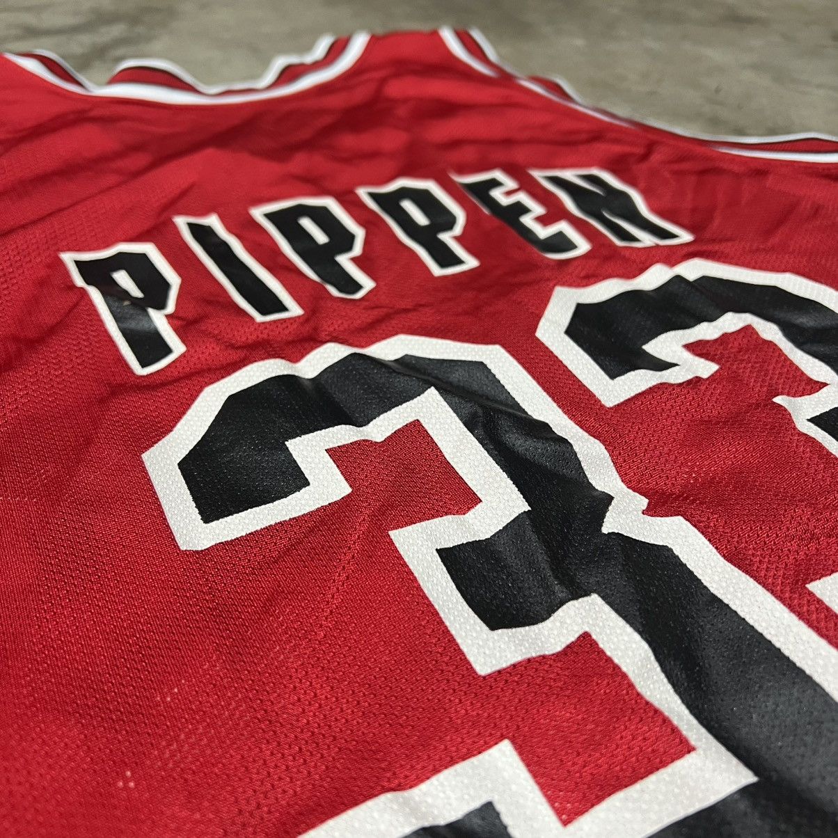 NBA × Vintage Vtg 90’s NBA Chicago Bulls S. Pippen #33 Champion Jersey Size US XL / EU 56 / 4 - 3 Thumbnail