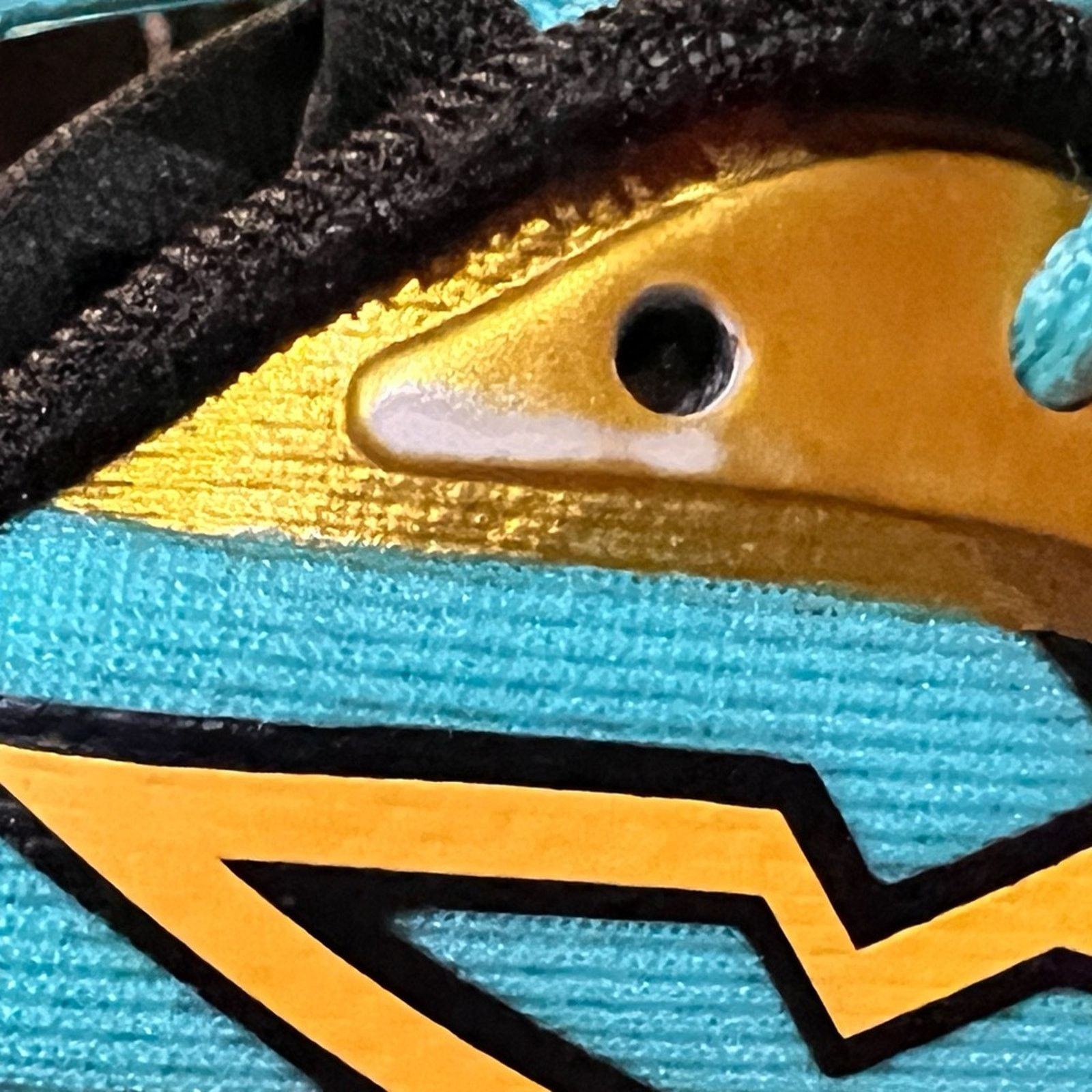 Puma PUMA MB.02 JR Mid Honeycomb (kids) size 5 Elektro Aqua Teal Size US 5 / EU 37 - 13 Thumbnail