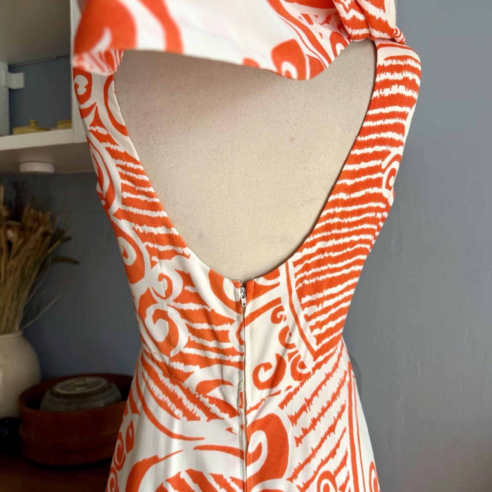 Avenue VINTAGE Young Dimension Saks Fifth Avenue Maxi Dress S/M Orange/White 70s Psychedelic Retro Sleeveless V-Neck Pullover Long Dress Womens Boys? Size S / US 4 / IT 40 - 7 Thumbnail