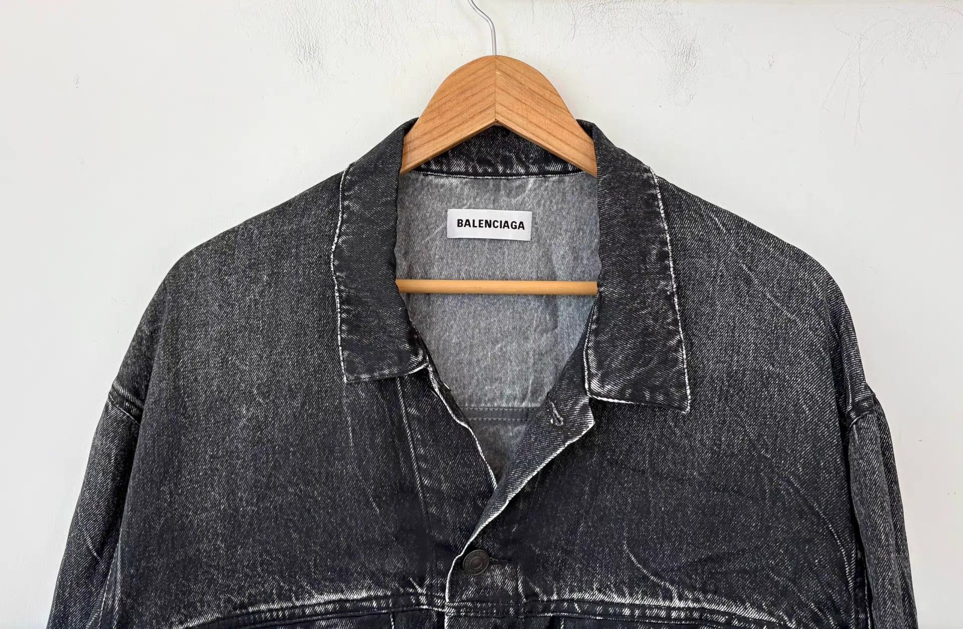 Balenciaga Balenciaga Men's Denim Print Lightweight Jacket Ｑ21 Size US XS / EU 42 / 0 - 4 Thumbnail