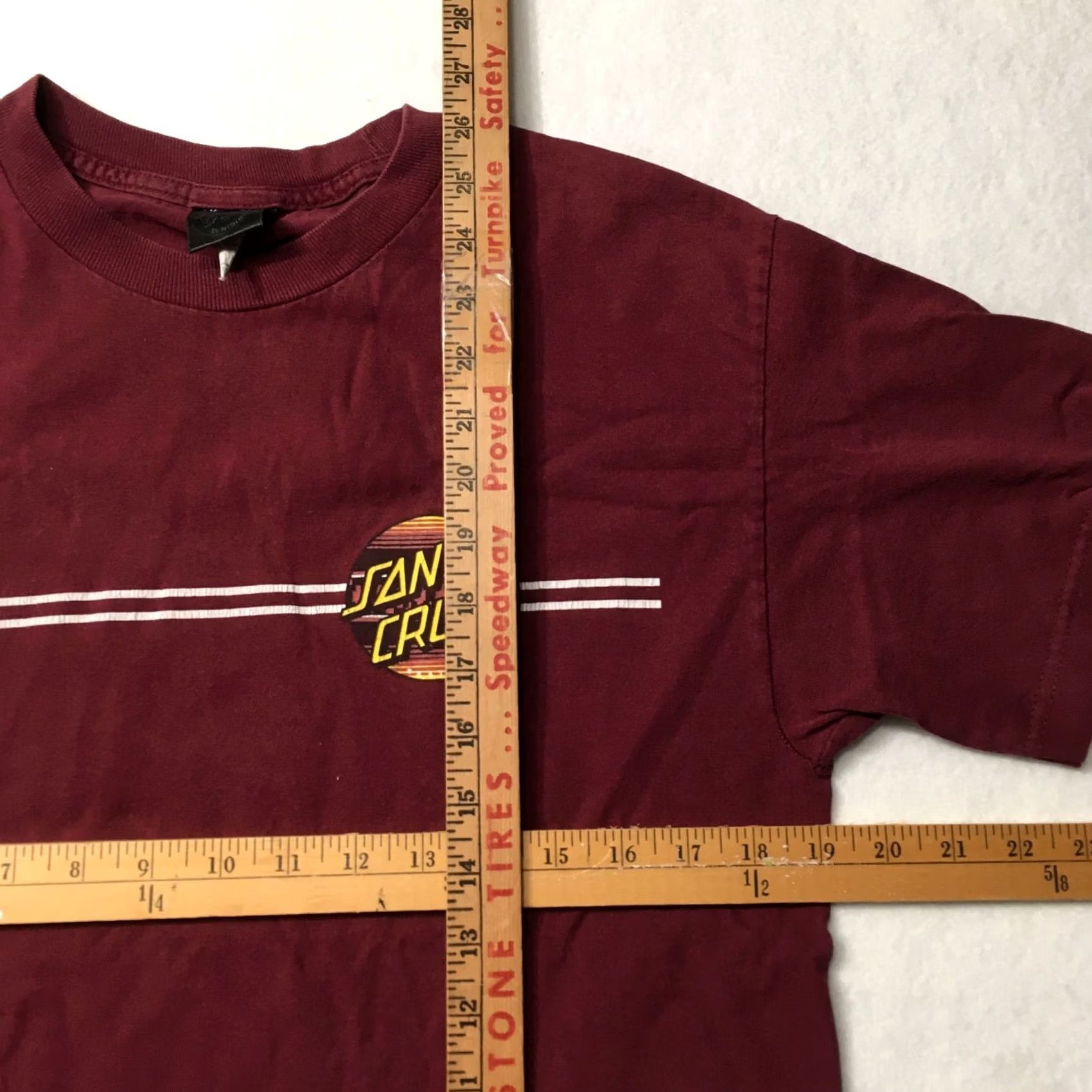 Vintage Vintage Santa Cruz Tee Size Medium burgundy Y2K Skate Surf Size US M / EU 48-50 / 2 - 5 Thumbnail