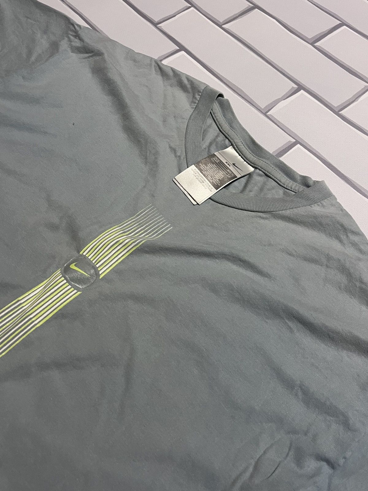 Nike Vintage 00s Nike Tech Tee Grey / Neon Swoosh Size US XXL / EU 58 / 5 - 3 Thumbnail