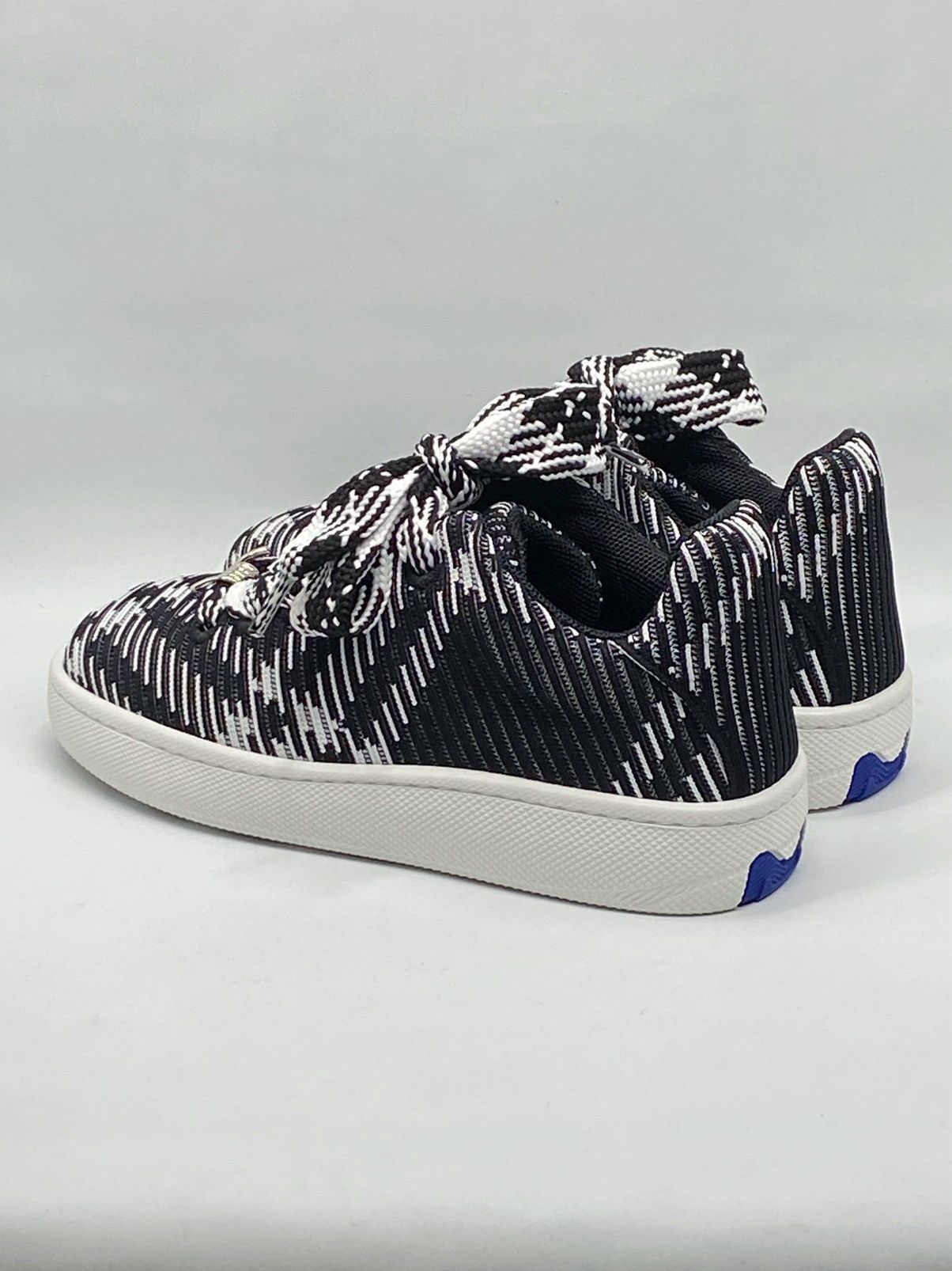 Burberry Burberry Black & White Check Knit Box Sneakers size 37 Size US 7 / IT 37 - 10 Thumbnail