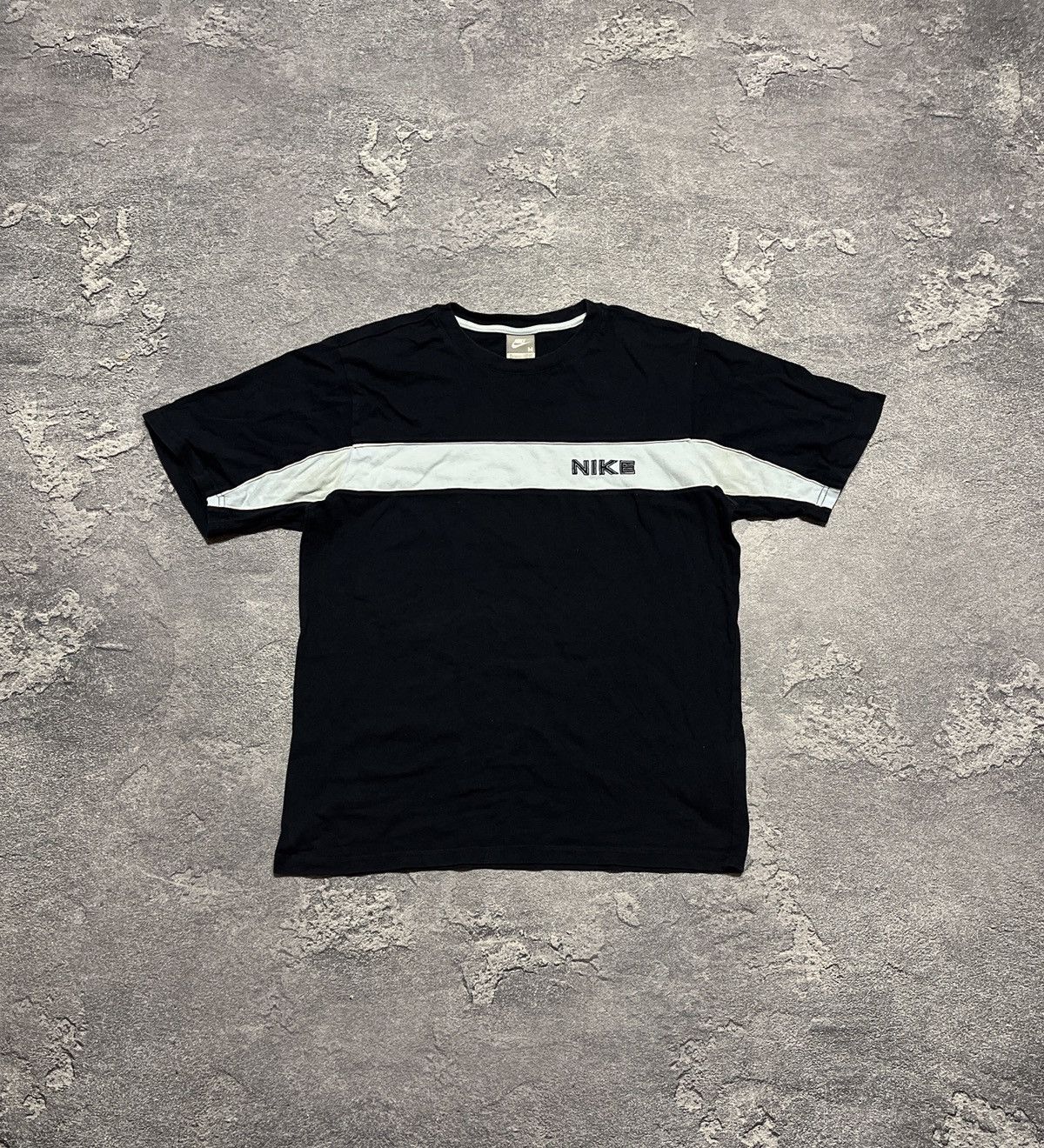 Nike × Vintage Y2K NIKE VINTAGE SWOOSH LOGO TEE Size US M / EU 48-50 / 2 - 1 Thumbnail