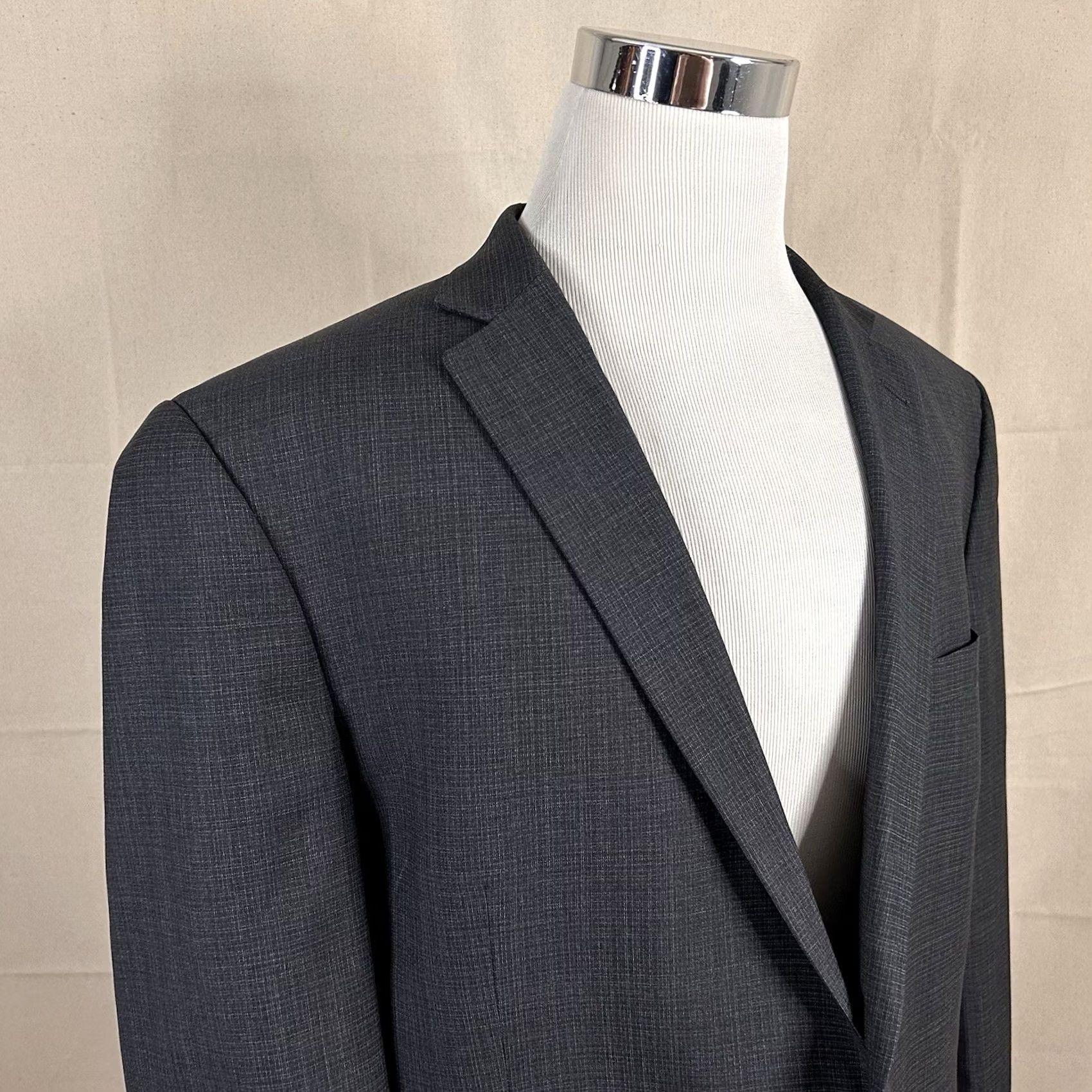 Hart Schaffner Marx Hart Schaffner Marx Sport Coat Gray Plaid 48L 100% Wool Two Button Double Vented Mens Size US XS / EU 42 / 0 - 2 Thumbnail
