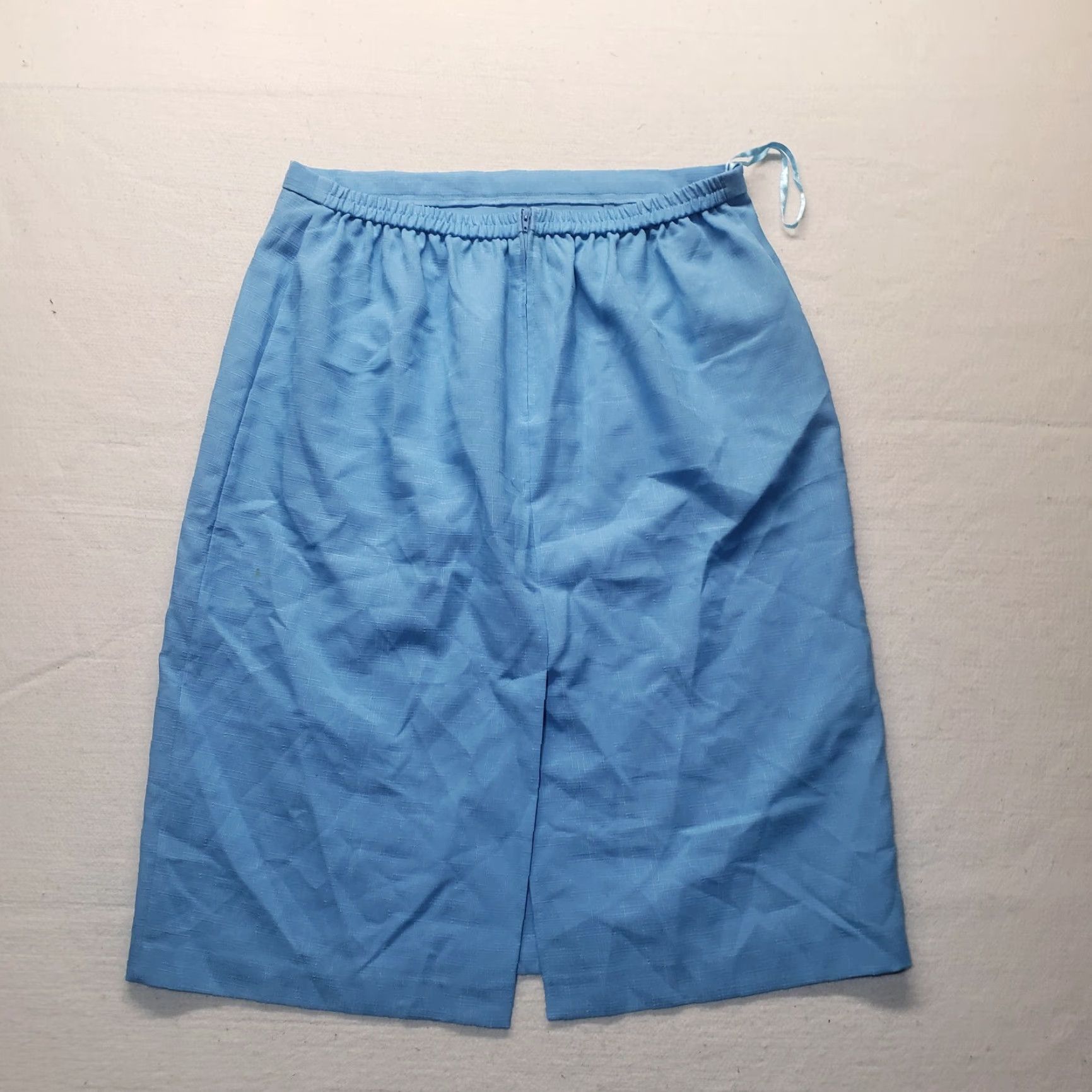 Vintage Koret Skirt Midi Pencil Adult Womens Plus Size 18W Light Blue Blue Pockets Lined Zip 18W Vintage 90s Fall Spring Winter Formal Business Mens Womens Size 40" / US 18 - 5 Thumbnail