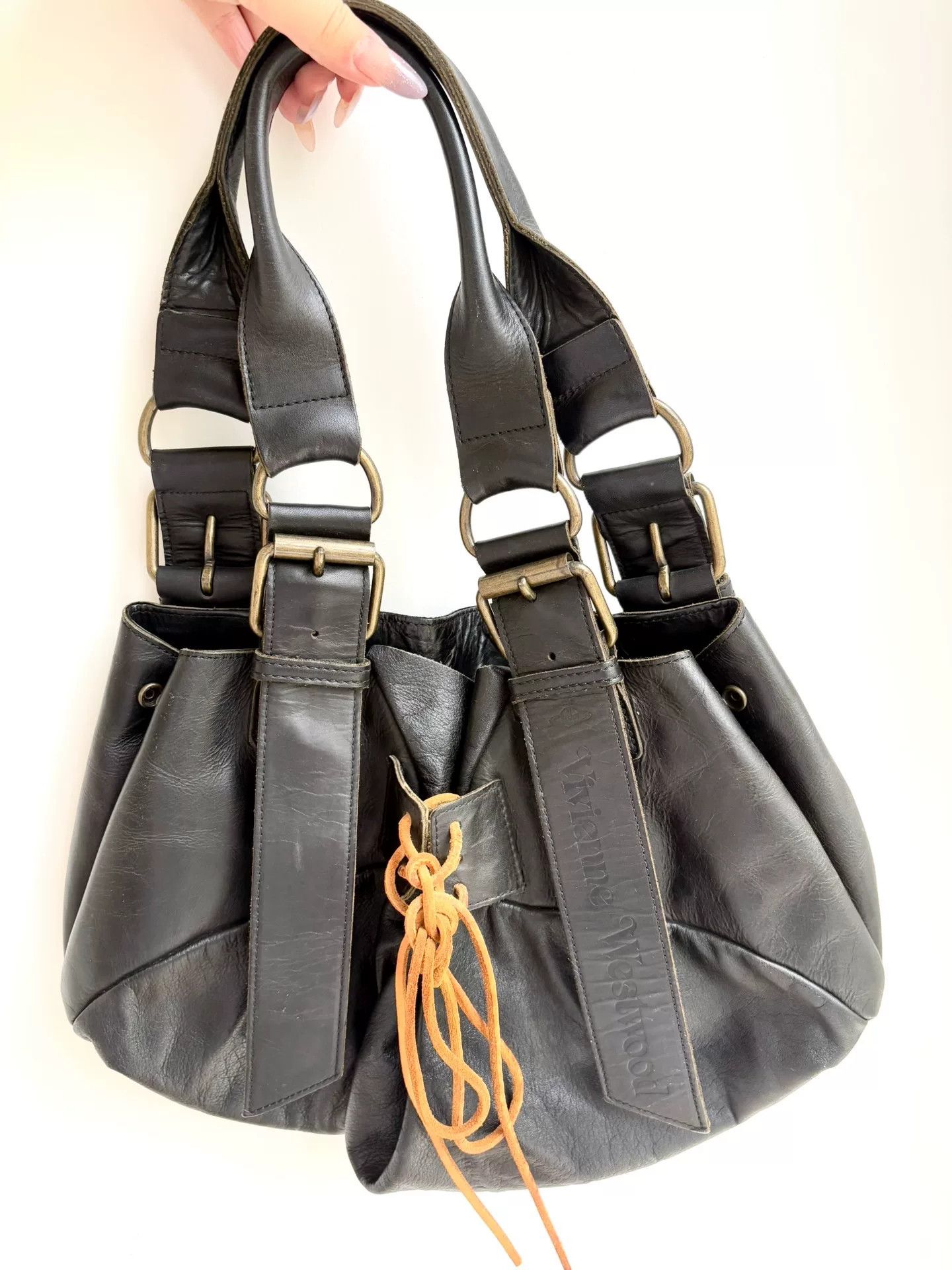 Vivienne Westwood Vivienne Westwood Vintage Black Leather Strap Handbag Size ONE SIZE - 1 Thumbnail