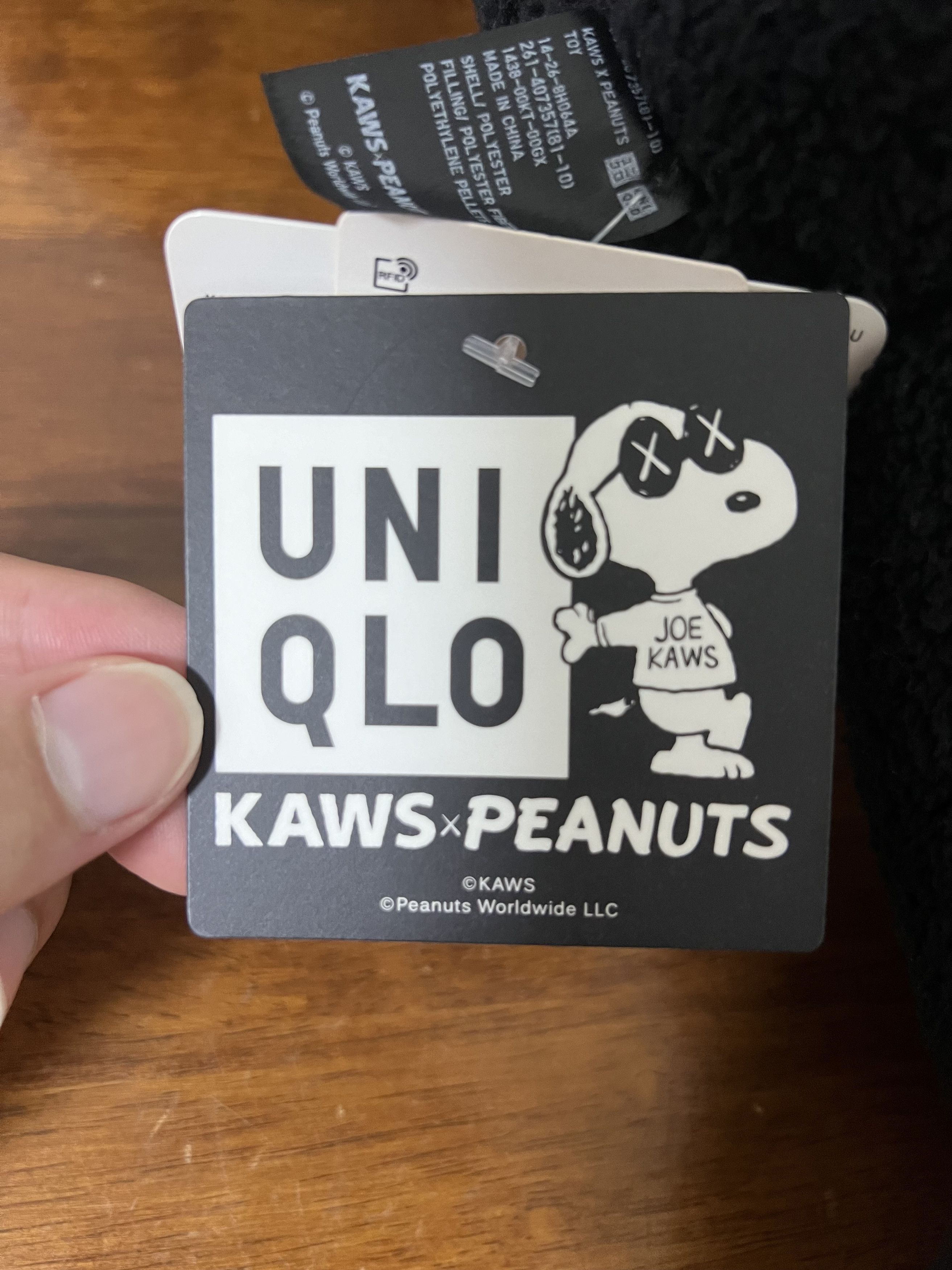 Kaws × Peanuts × Uniqlo 💚 Kaws x Uniqlo x Peanuts Large Black Plushie NEW Size ONE SIZE - 7 Thumbnail