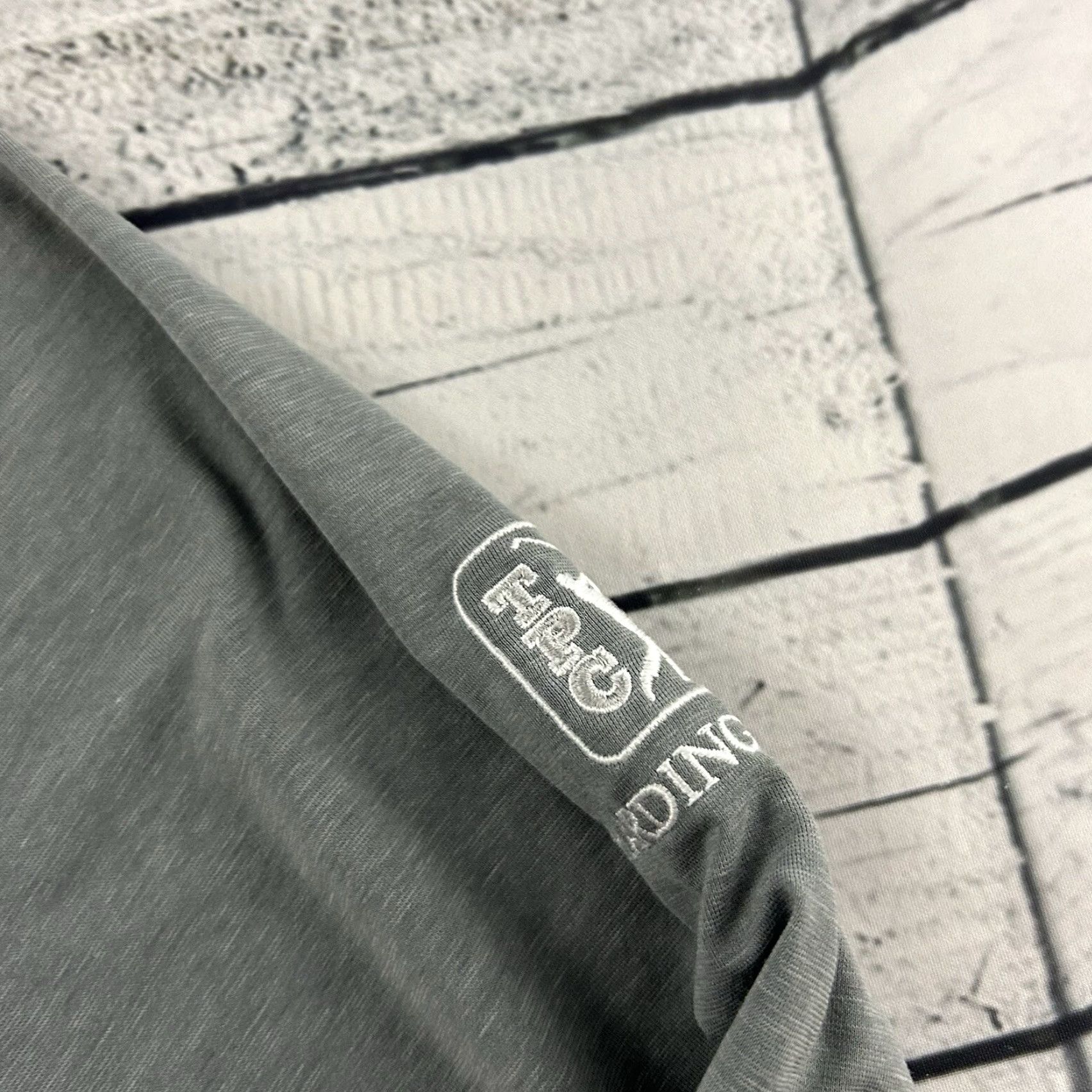 TravisMathew Travis Mathew 1/4 Zip Pullover Lightweight Jacket Men's XL Gray TPC Harding Park Size US XL / EU 56 / 4 - 3 Thumbnail