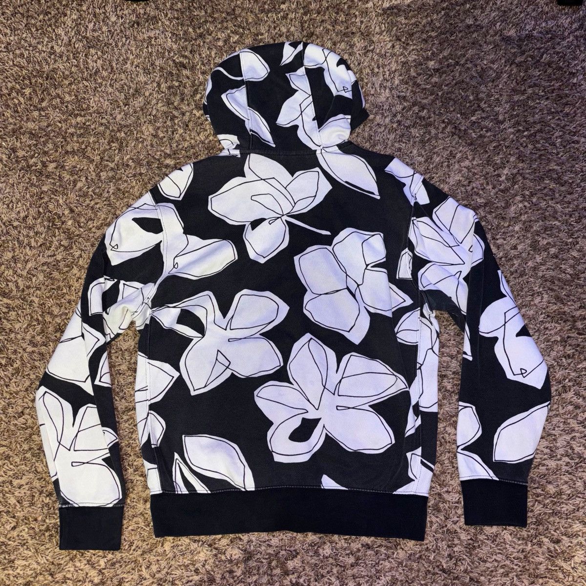 Nike Nike Graphic Hoodie Size S Size US S / EU 44-46 / 1 - 2 Thumbnail