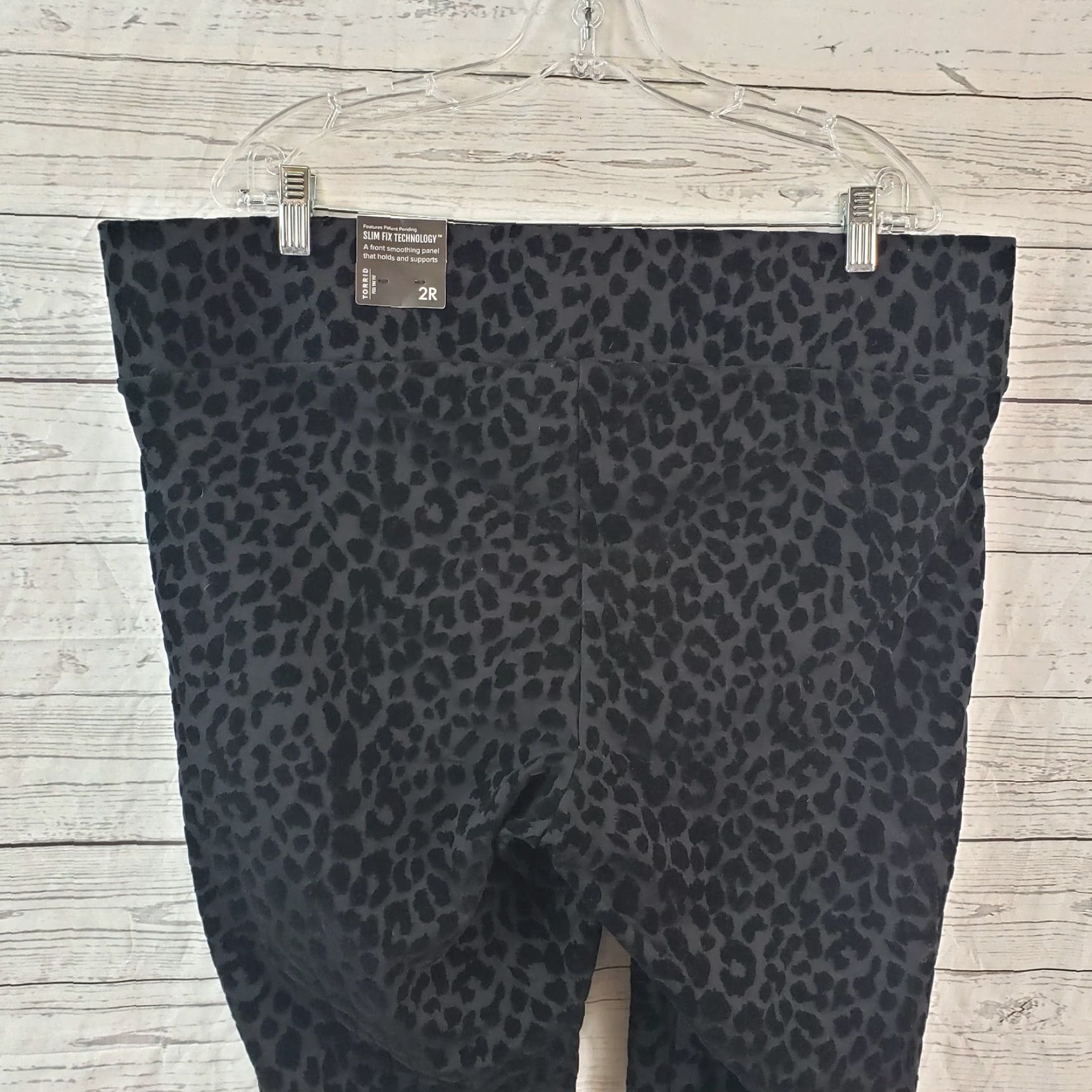 Torrid Torrid Womens Studio Ponte Flocked Leopard Pull On Pixie Pants Sz 2 Black Size 40" / US 18 - 4 Thumbnail