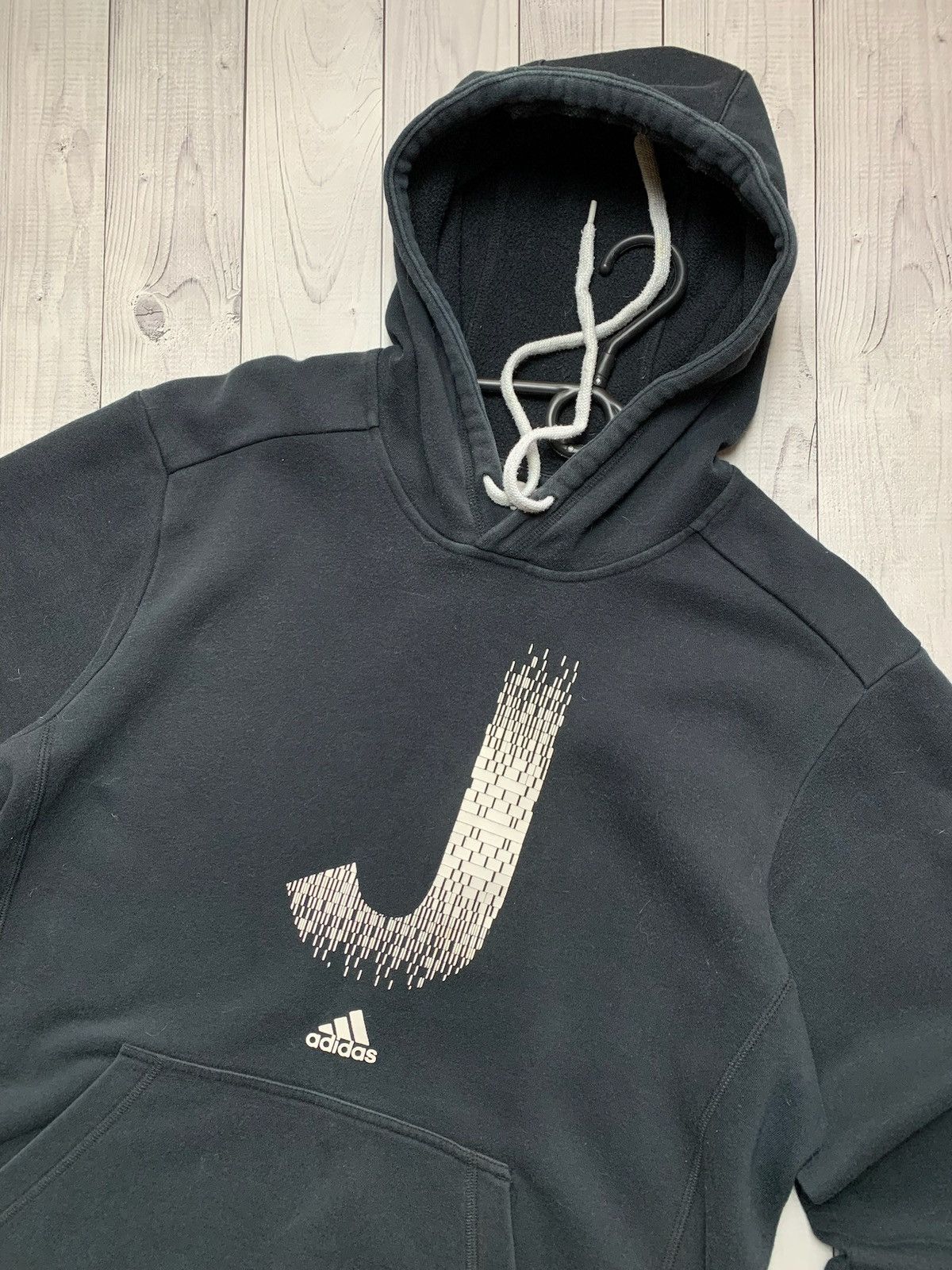 Adidas × Vintage Vintage adidas Juventus soccer hoodie logo size M Size US M / EU 48-50 / 2 - 2 Thumbnail