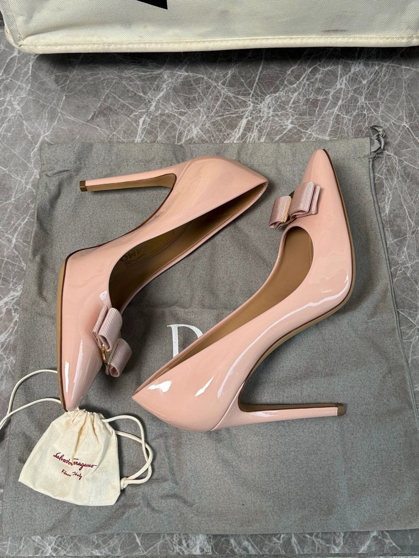 Salvatore Ferragamo FERRAGAMO light pink patent leather heels women's Size US 7.5 / IT 37.5 - 5 Thumbnail